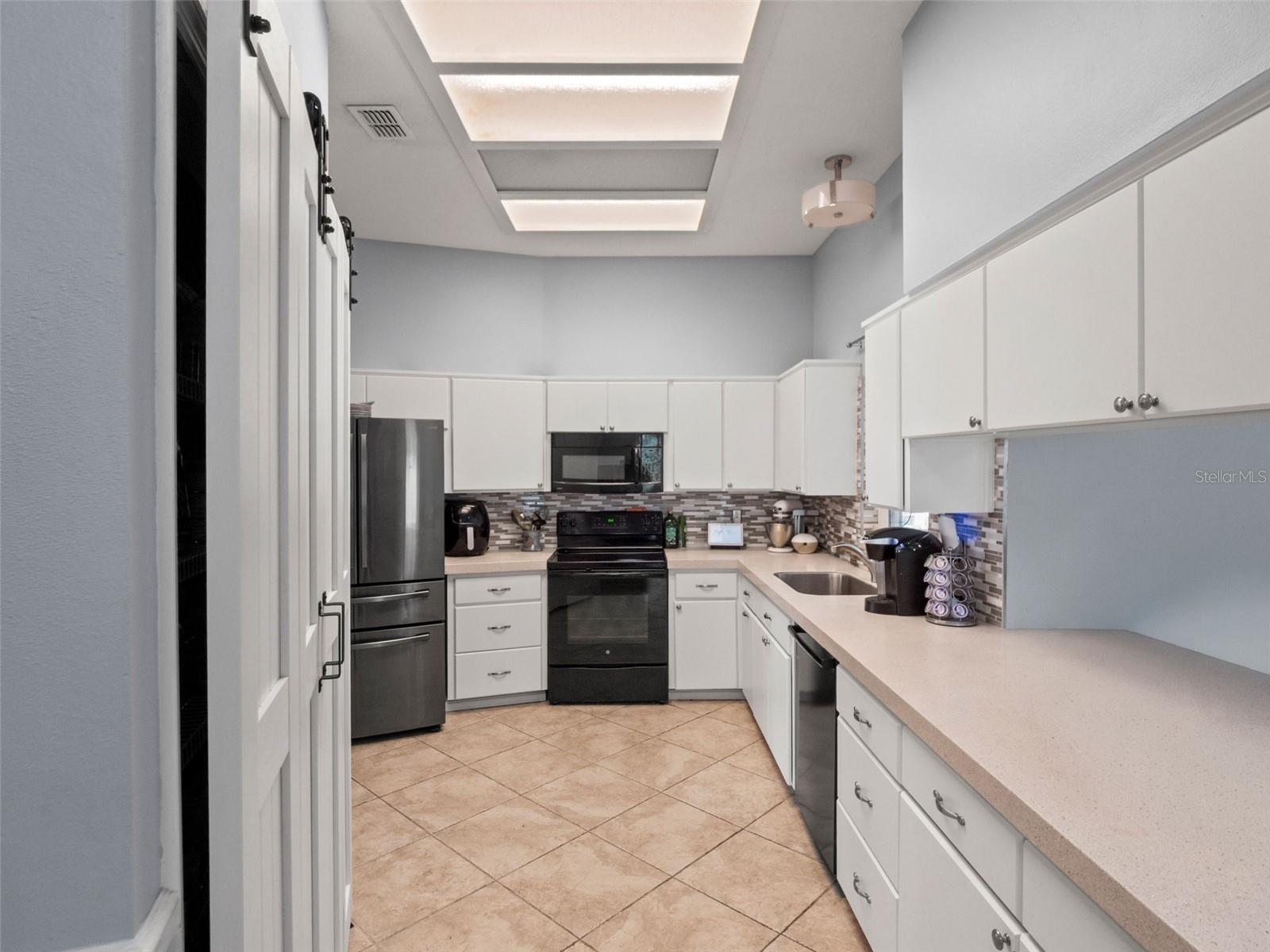 KINGS COVE - Residential