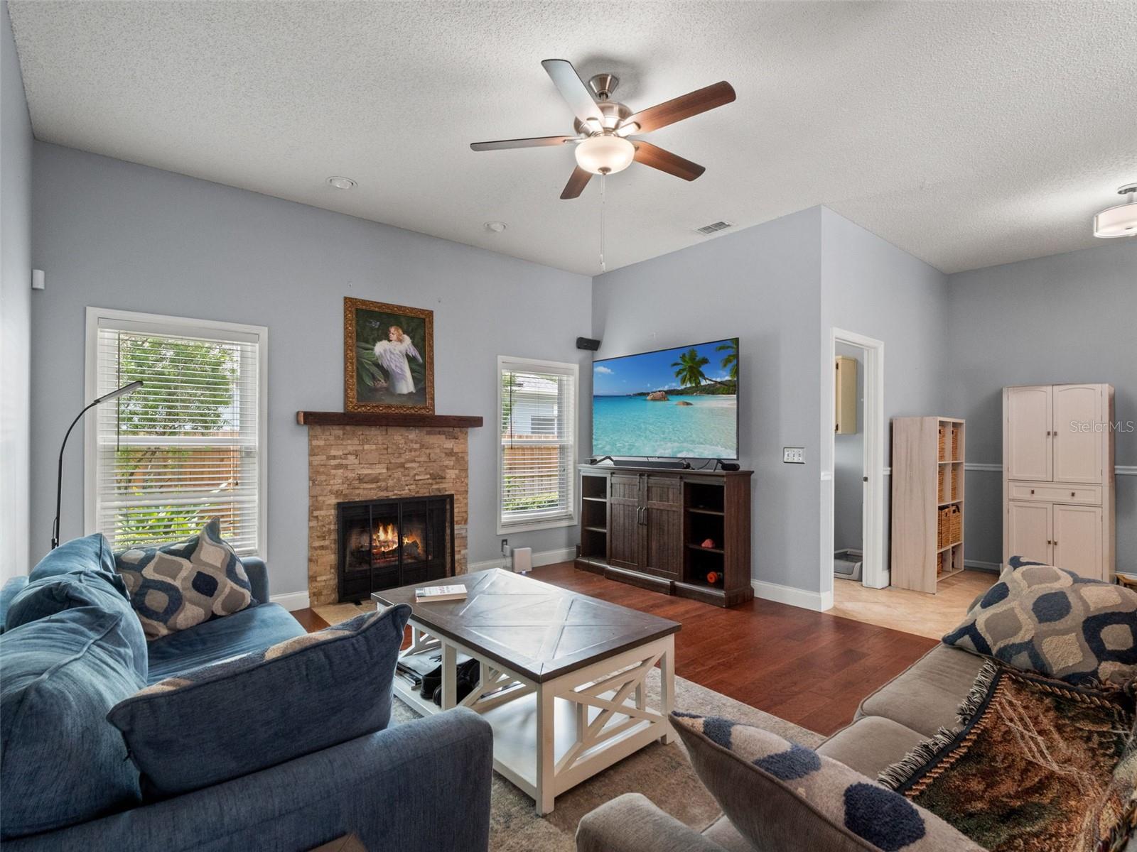KINGS COVE - Residential