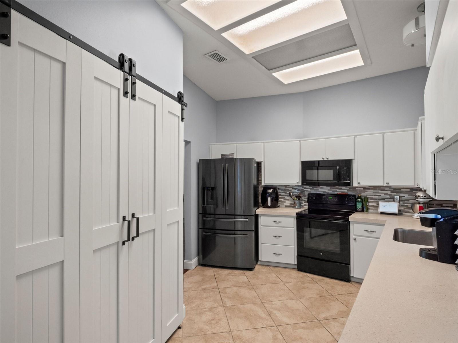 KINGS COVE - Residential