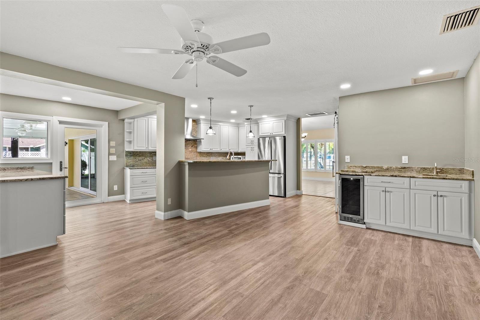 ENISWOOD-UNIT I - Residential