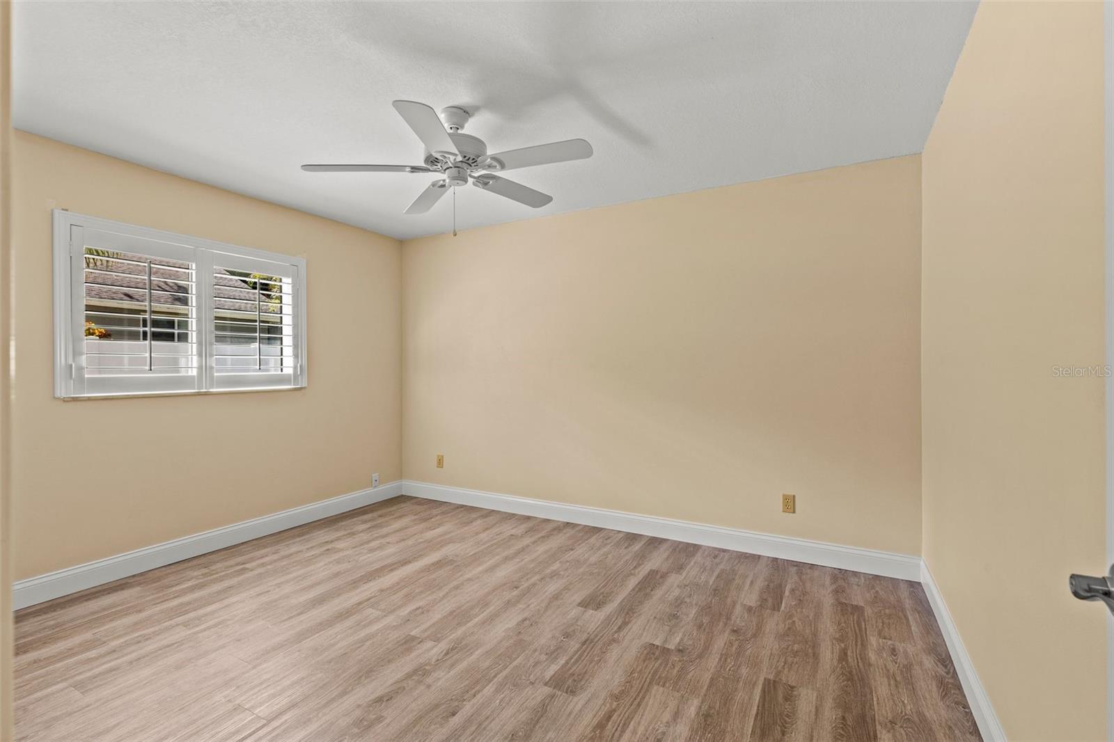 ENISWOOD-UNIT I - Residential