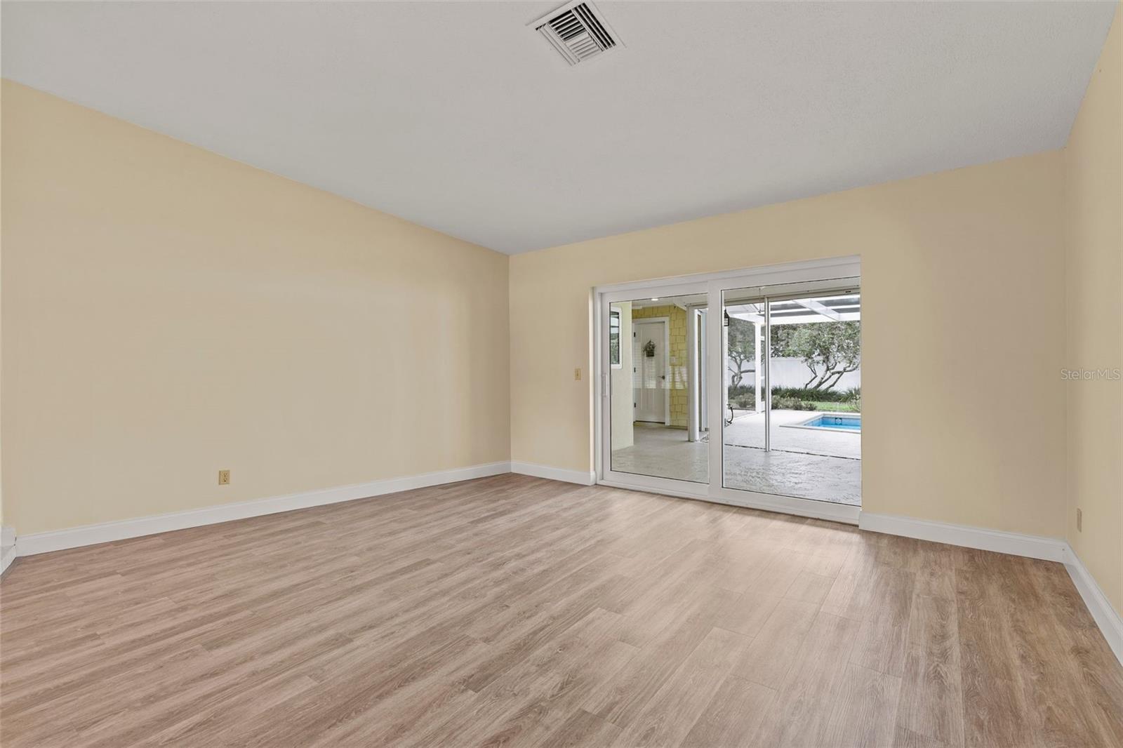 ENISWOOD-UNIT I - Residential