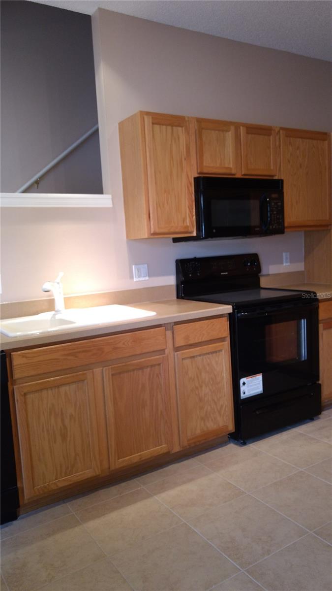 AVALON PARK VILLAGE 6 - Residential Lease