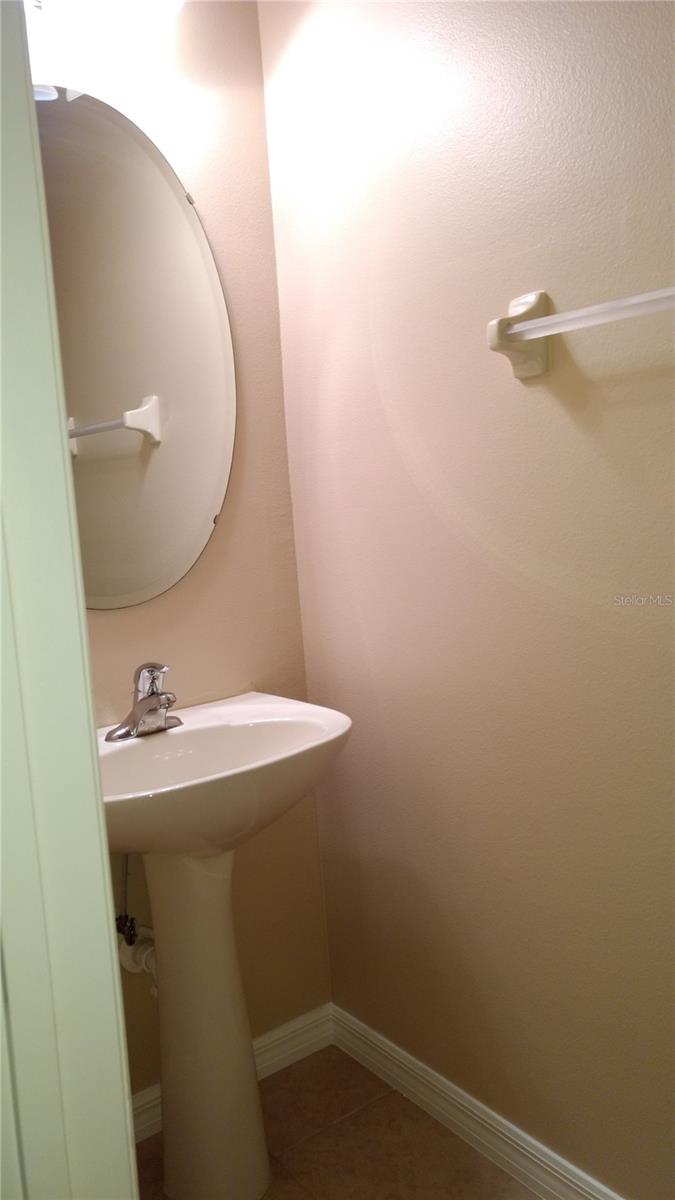 AVALON PARK VILLAGE 6 - Residential Lease