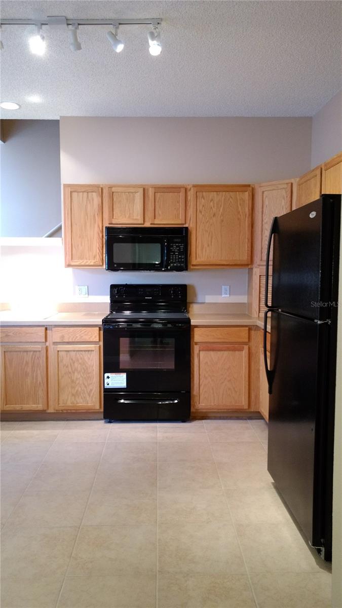 AVALON PARK VILLAGE 6 - Residential Lease