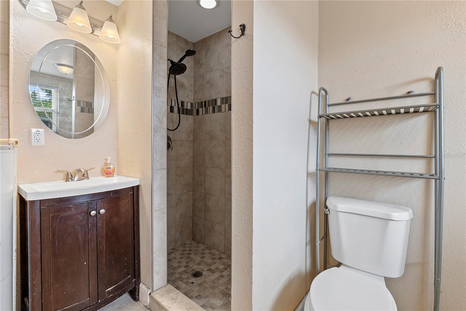 LAKE MARIE ESTATES REP - Residential