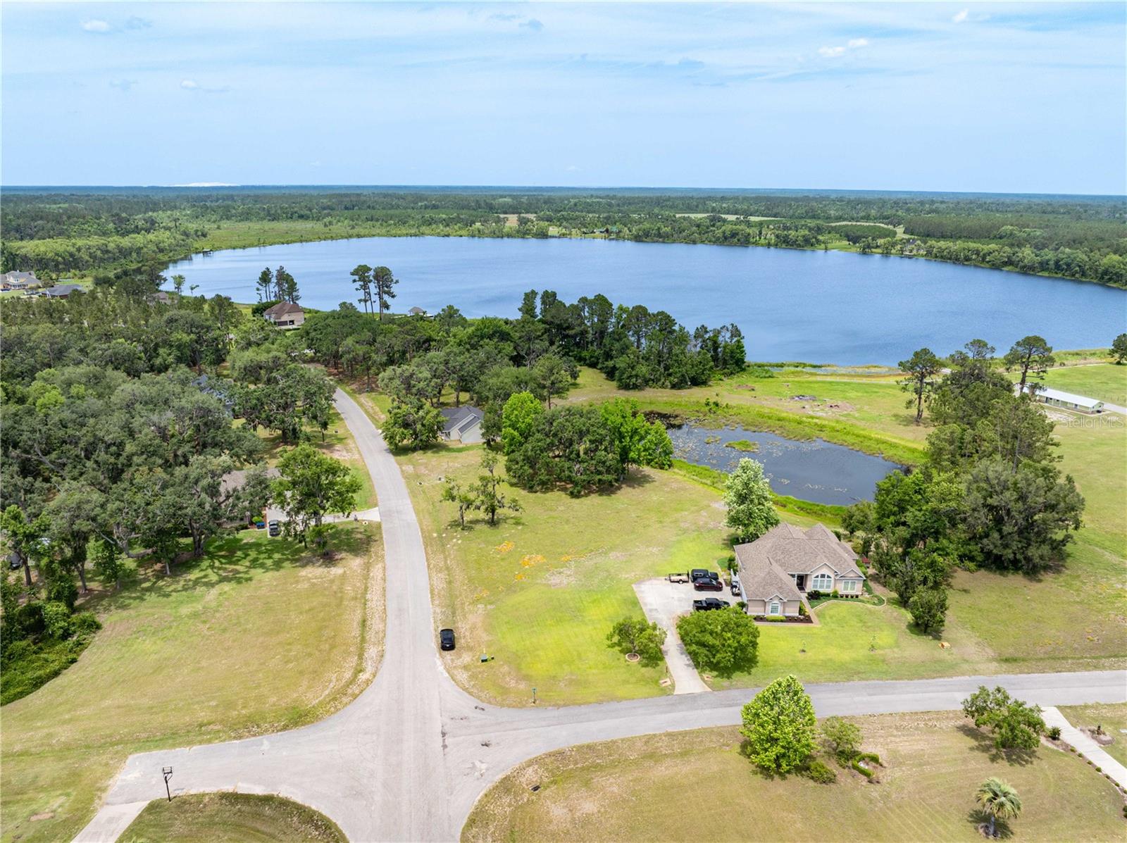 LAKE LOUISE ESTATES - Residential