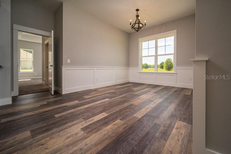 LAKE LOUISE ESTATES - Residential