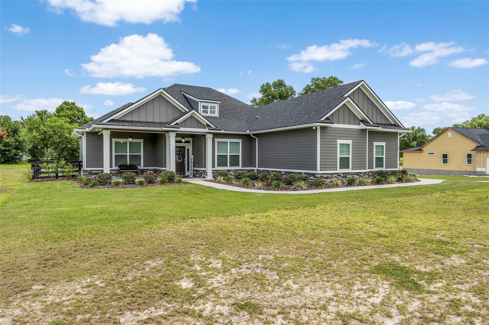 LAKE LOUISE ESTATES - Residential