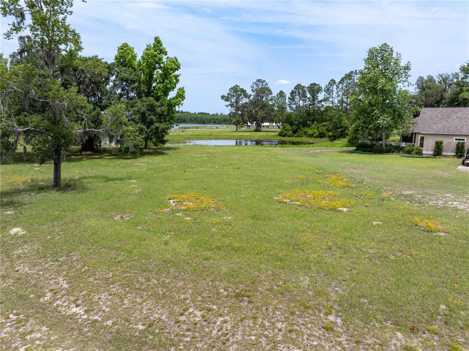LAKE LOUISE ESTATES - Residential