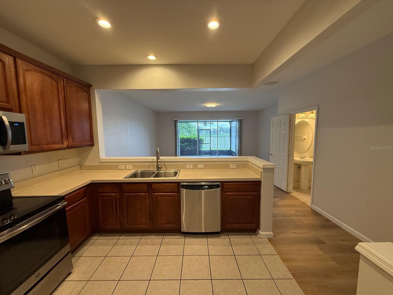 SPRING ISLE - Residential Lease