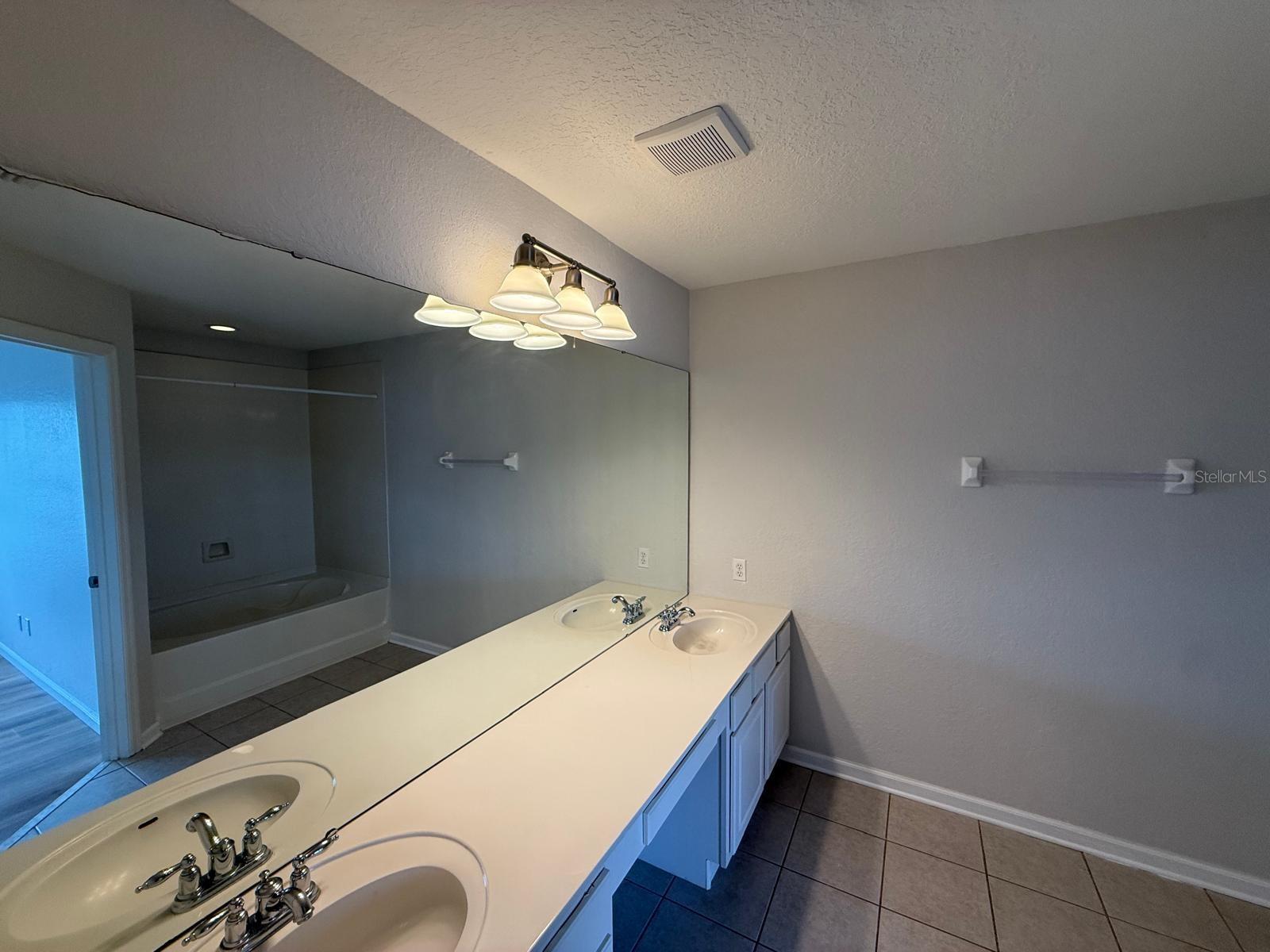 SPRING ISLE - Residential Lease