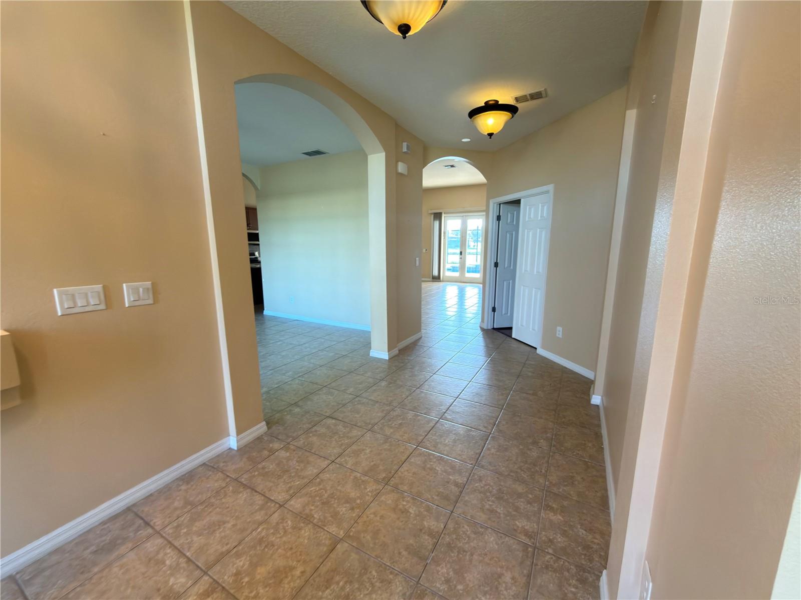 SHINGLE CREEK RESERVE AT THE OAKS PH 3 & 4 - Residential Lease