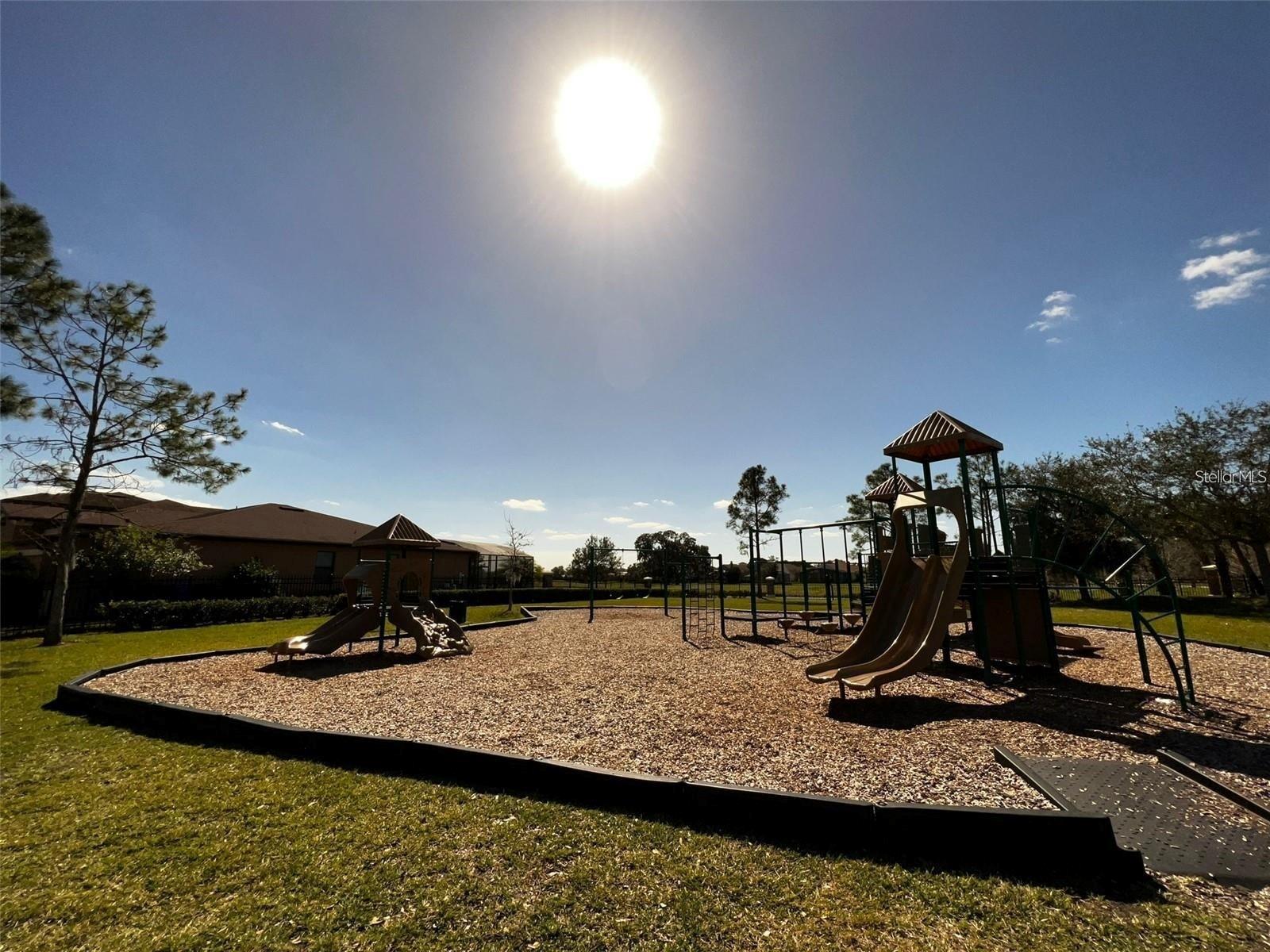 SHINGLE CREEK RESERVE AT THE OAKS PH 3 & 4 - Residential Lease
