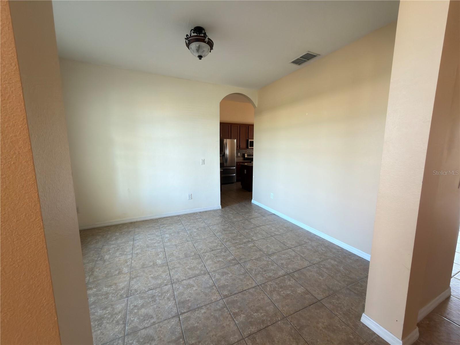 SHINGLE CREEK RESERVE AT THE OAKS PH 3 & 4 - Residential Lease