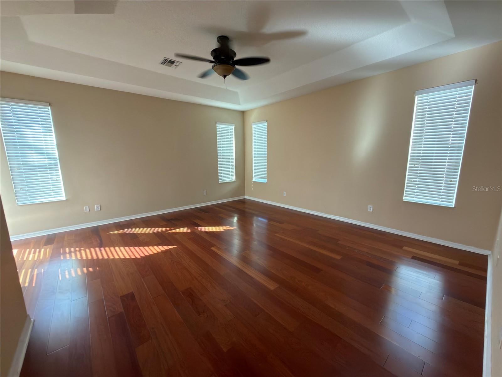 SHINGLE CREEK RESERVE AT THE OAKS PH 3 & 4 - Residential Lease