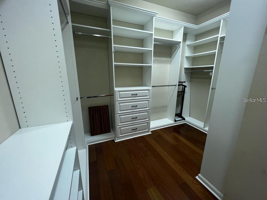 SHINGLE CREEK RESERVE AT THE OAKS PH 3 & 4 - Residential Lease