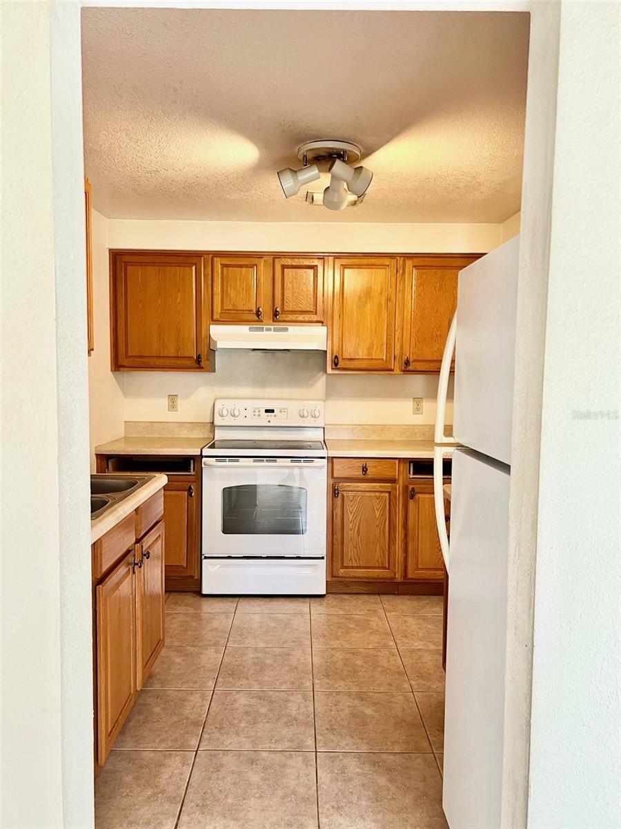 ORLANDO HIGHLANDS 04 REP - Residential Lease