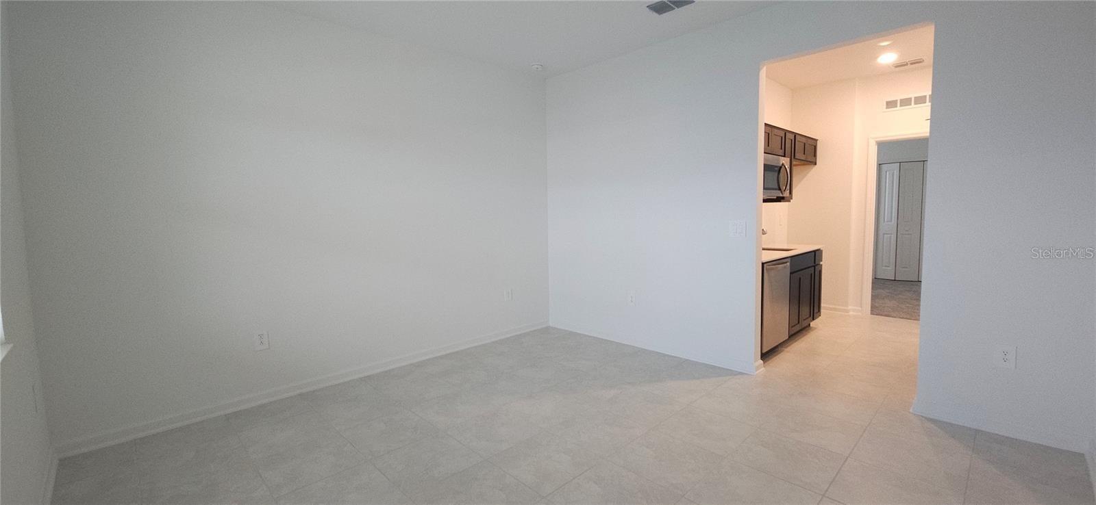 PEACE CRK RESERVE - Residential Lease