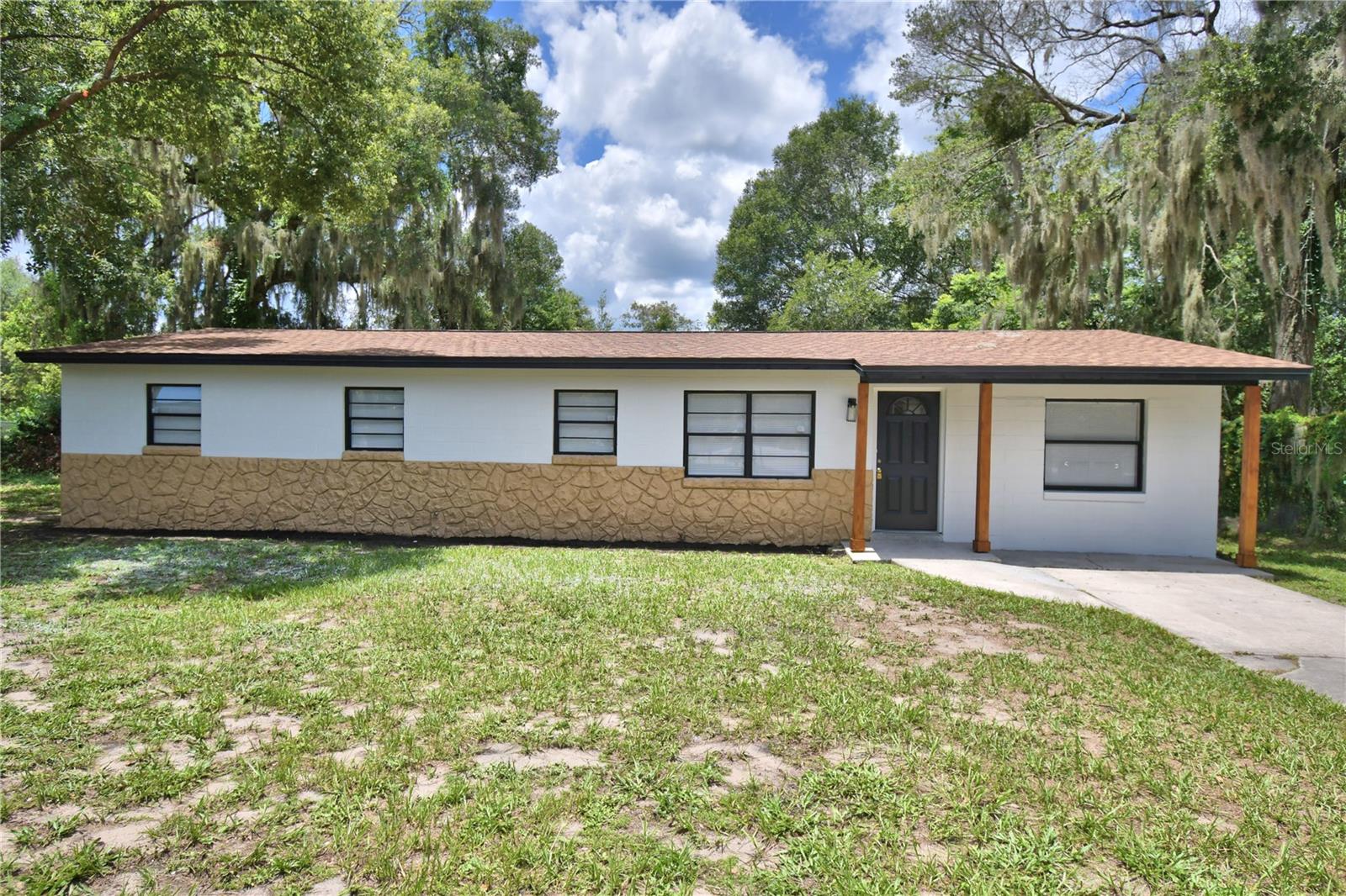 CANDLELIGHT OAKS - Residential