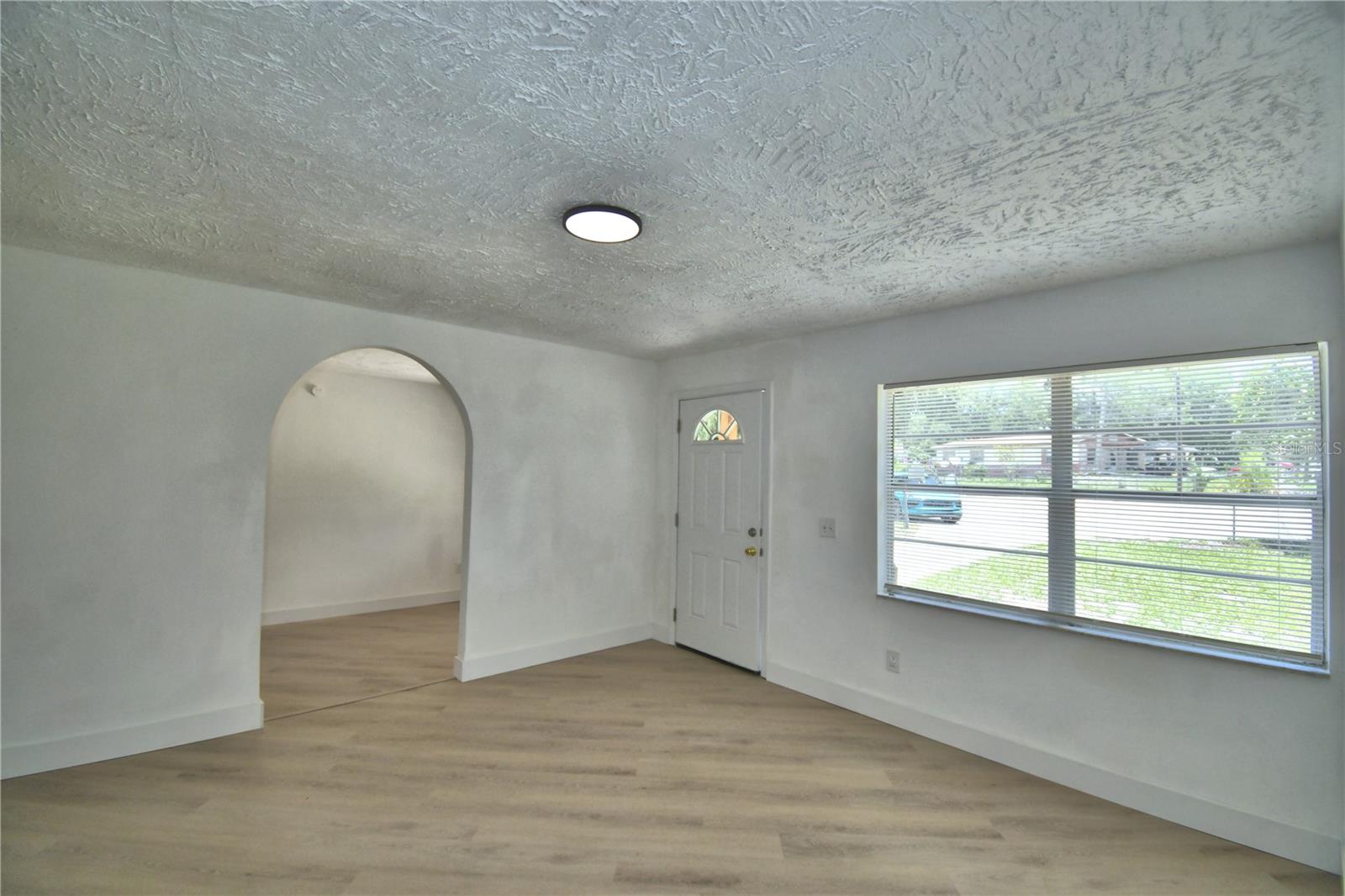 CANDLELIGHT OAKS - Residential