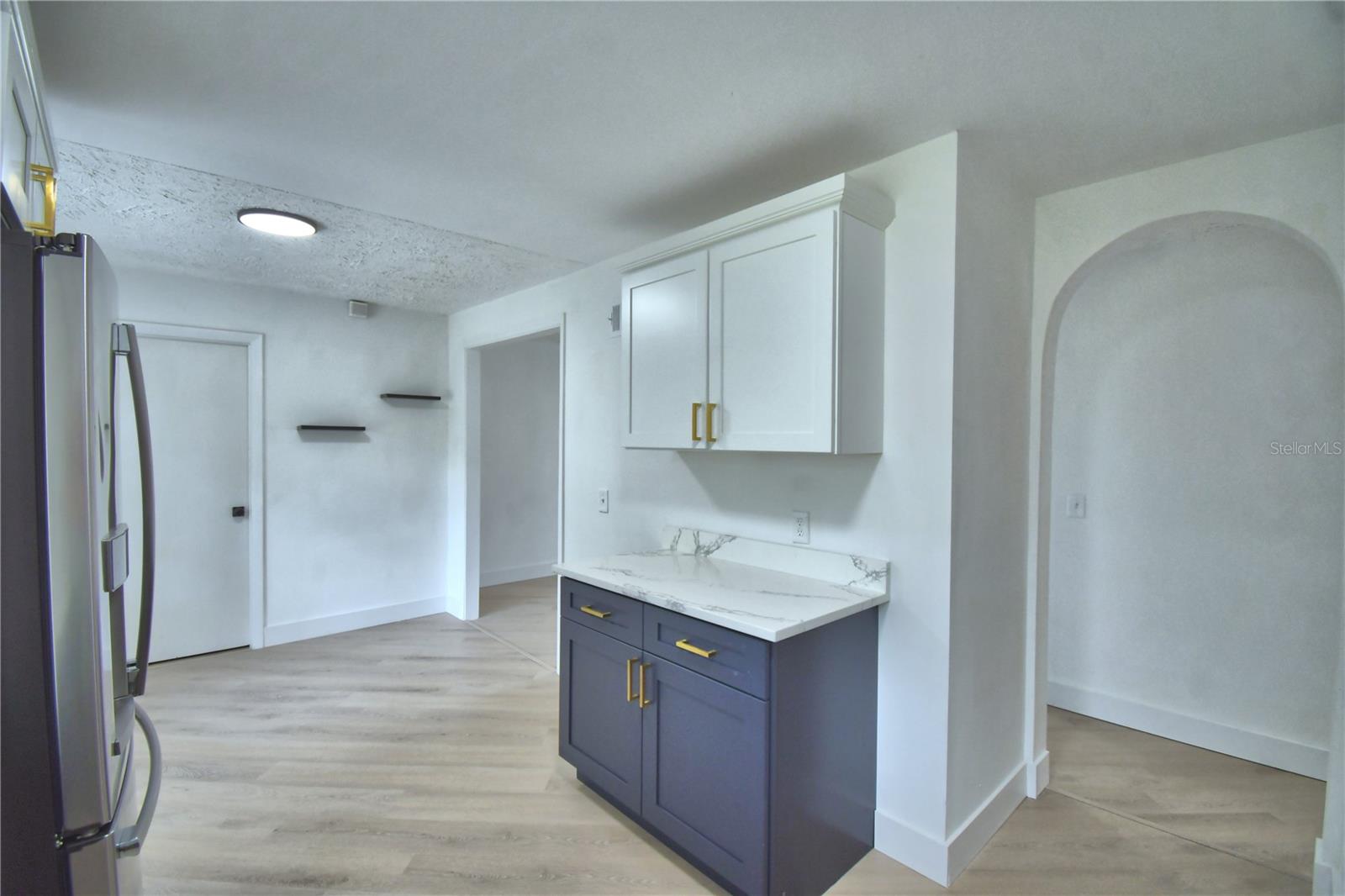 CANDLELIGHT OAKS - Residential