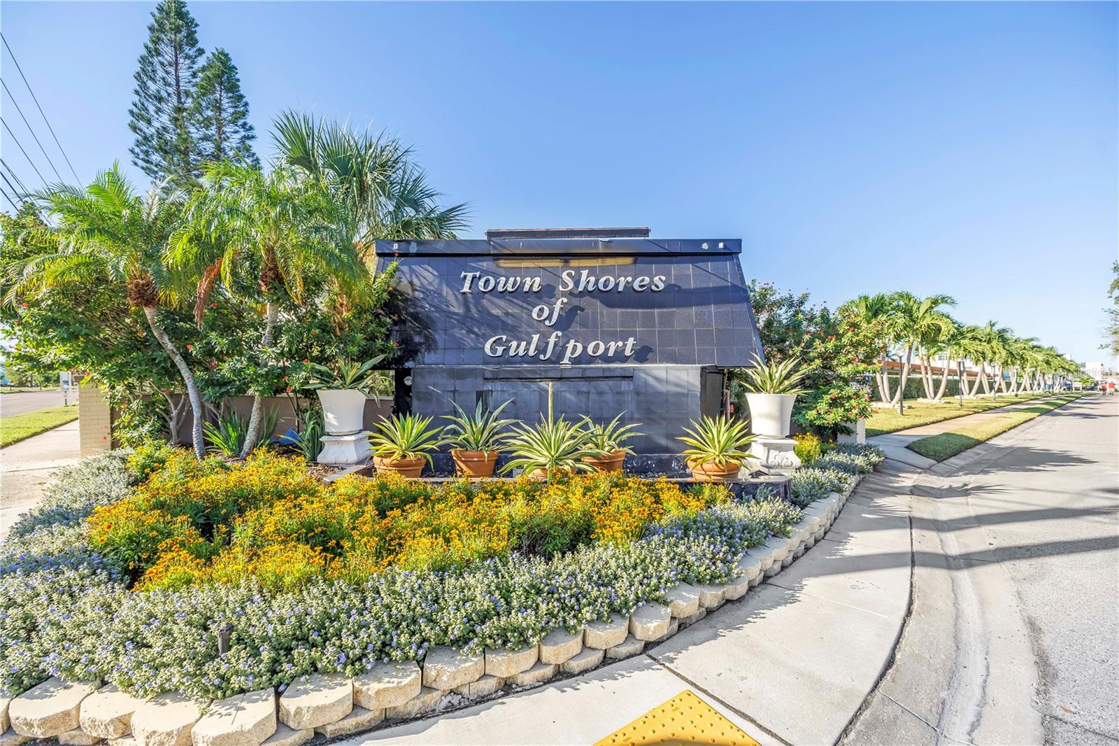 TOWN SHORES OF GULFPORT - Residential