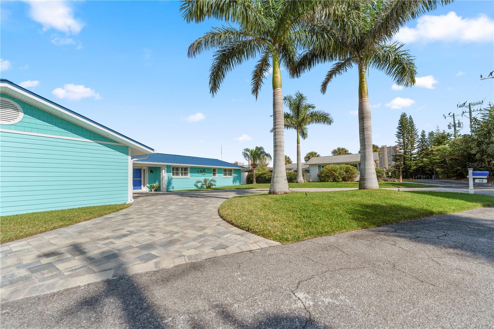 REPLAT/HALIFAX SHORES - Residential