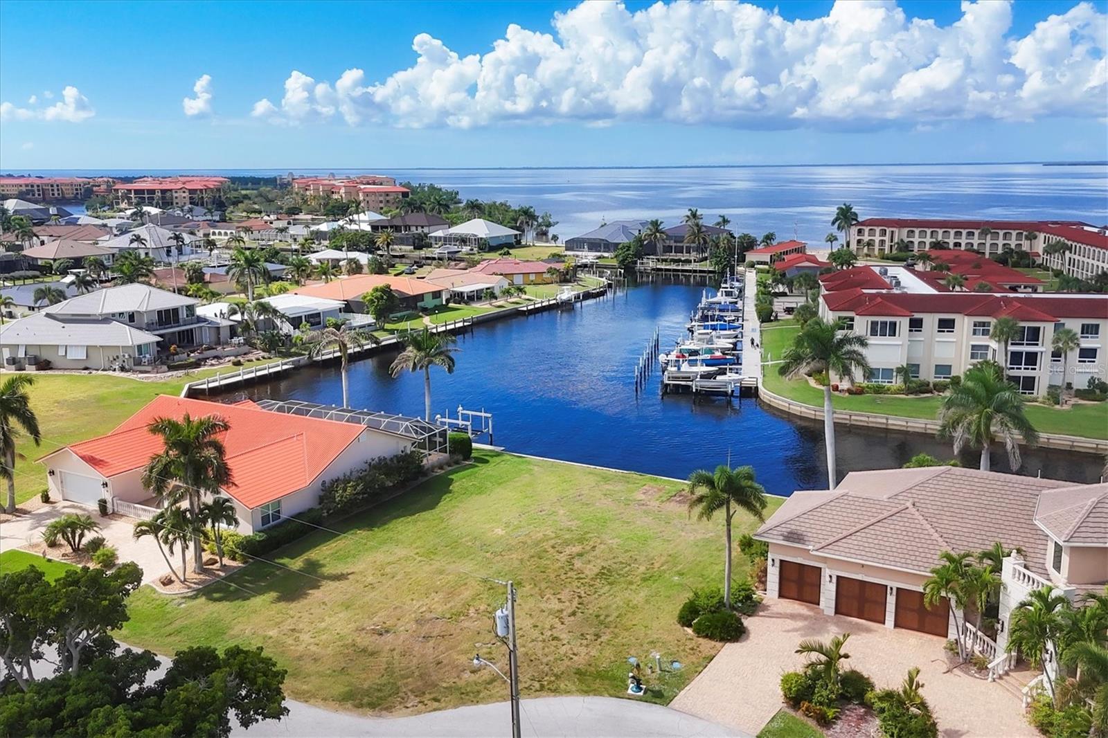 PUNTA GORDA ISLES SEC 04 - Land