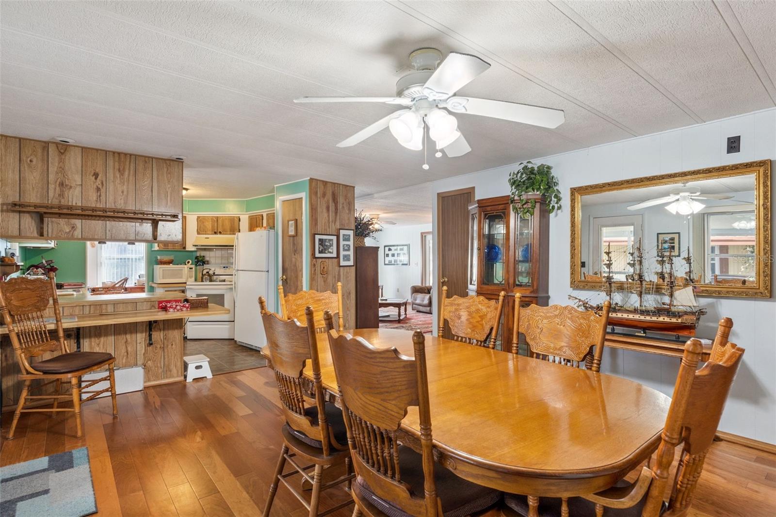 EUSTIS COUNTRY CLUB MANOR MHP UNIT 02A - Residential