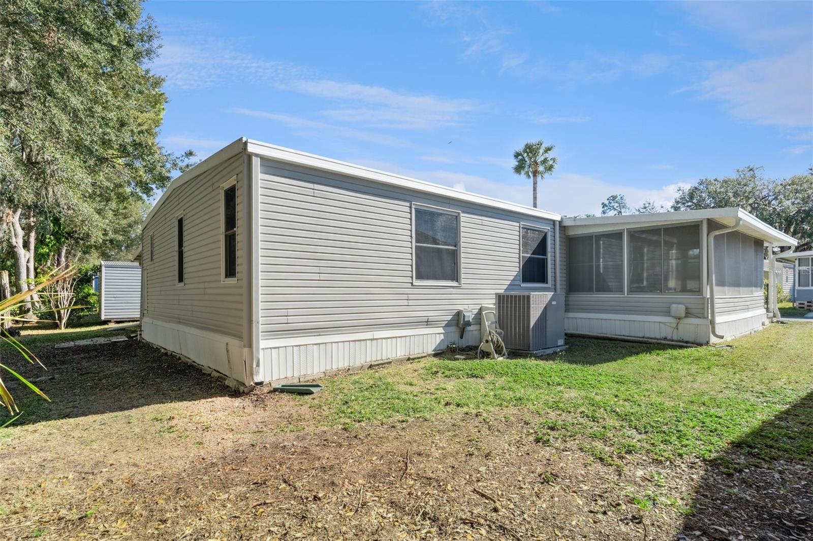 EUSTIS COUNTRY CLUB MANOR MHP UNIT 02A - Residential