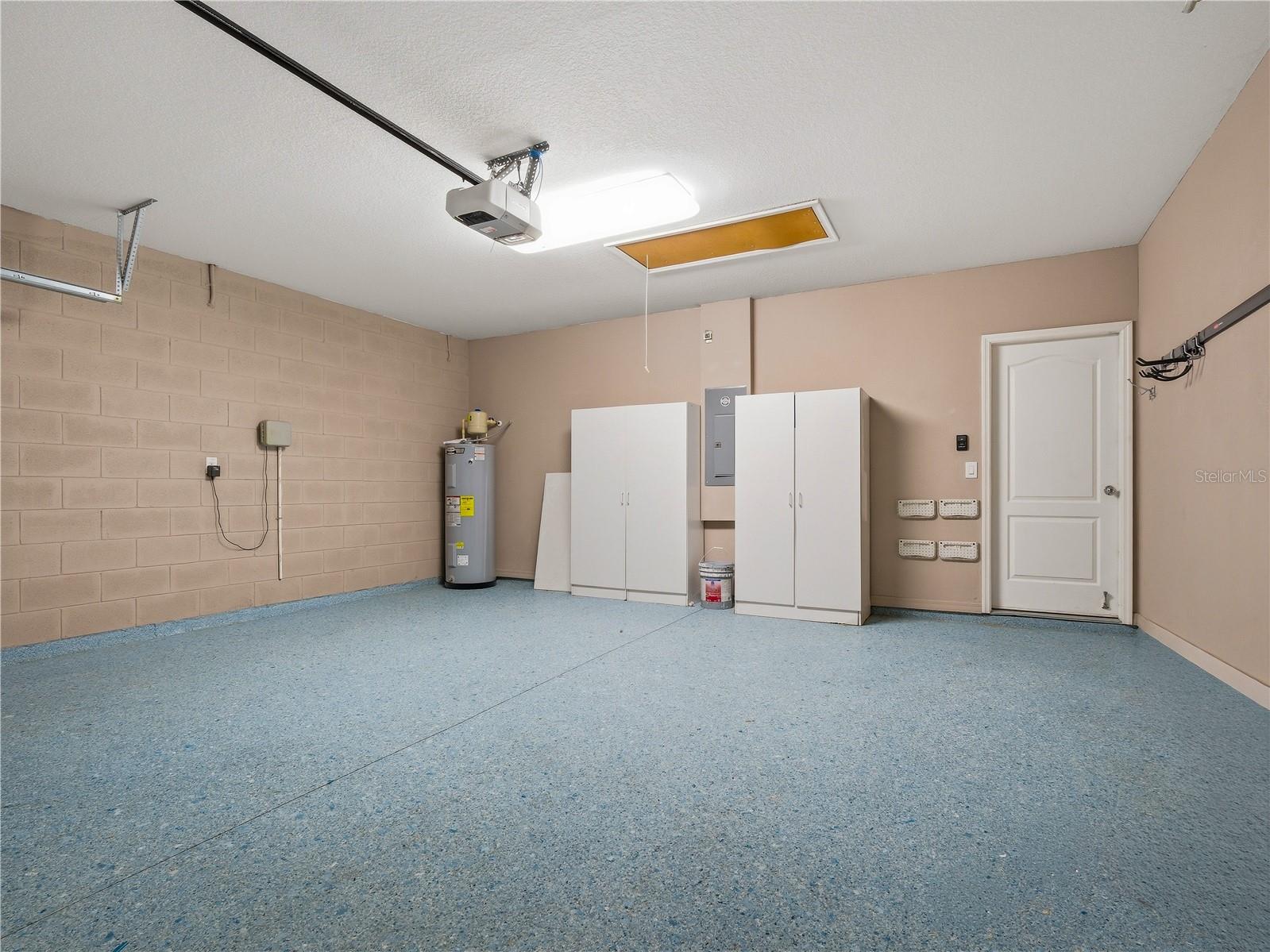 SABAL LAKES - Residential