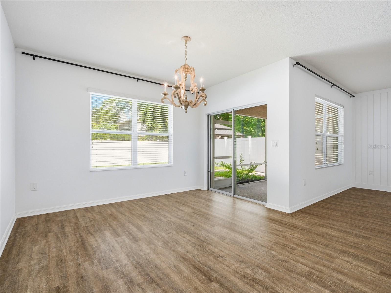 SABAL LAKES - Residential