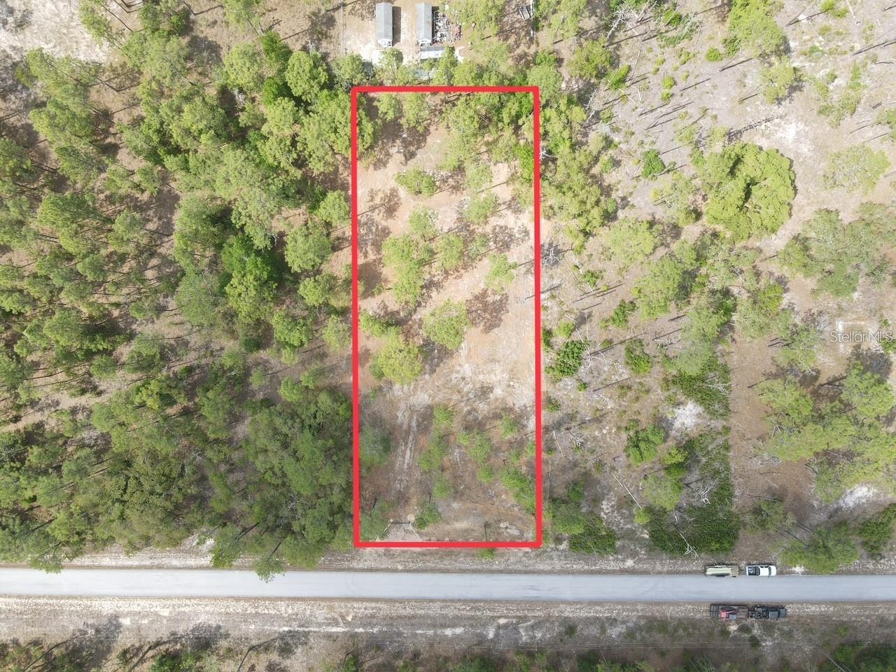 RAINBOW LAKES ESTATE - Land