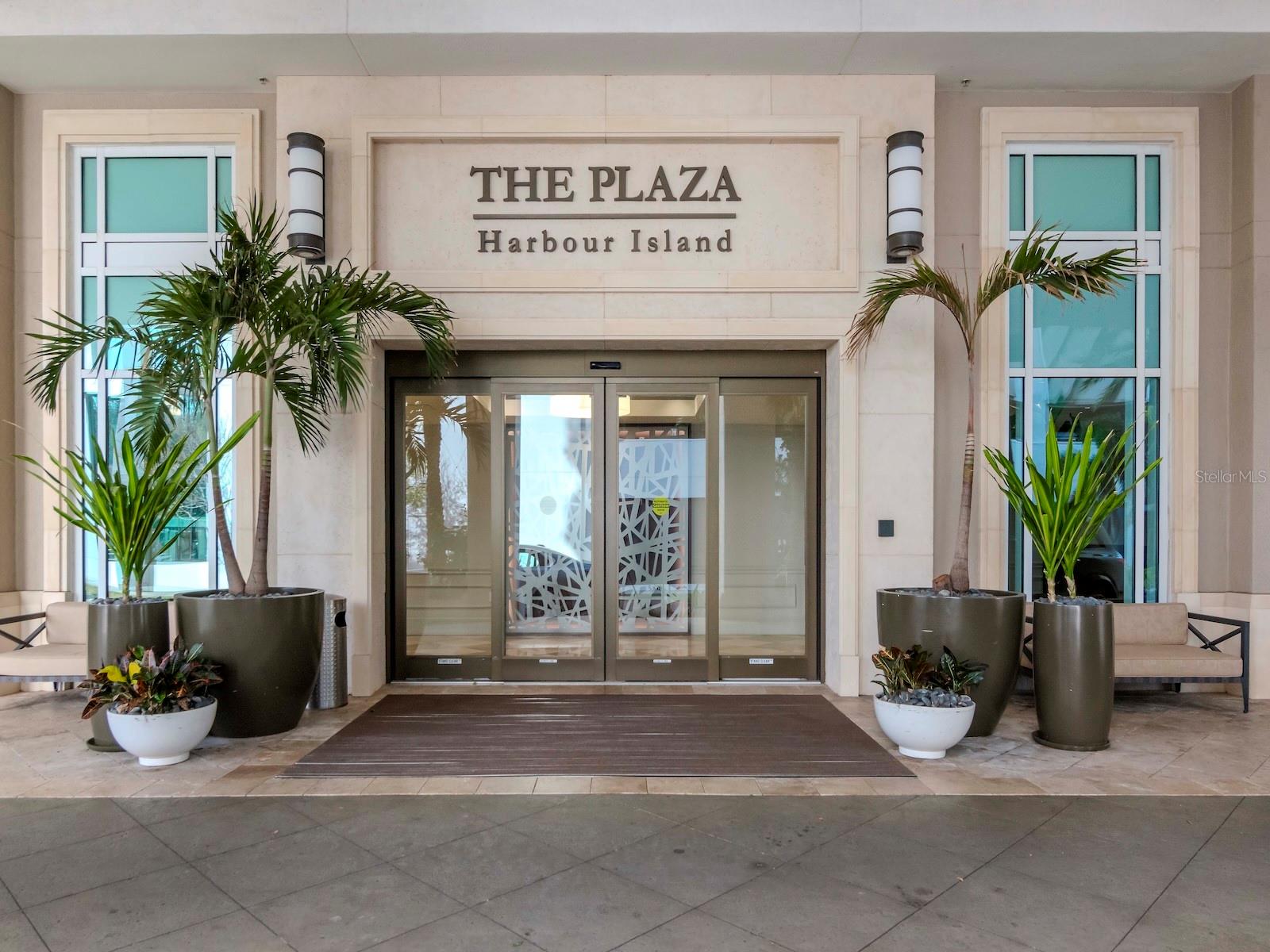 THE PLAZA HARBOUR ISLAND A CON - Residential