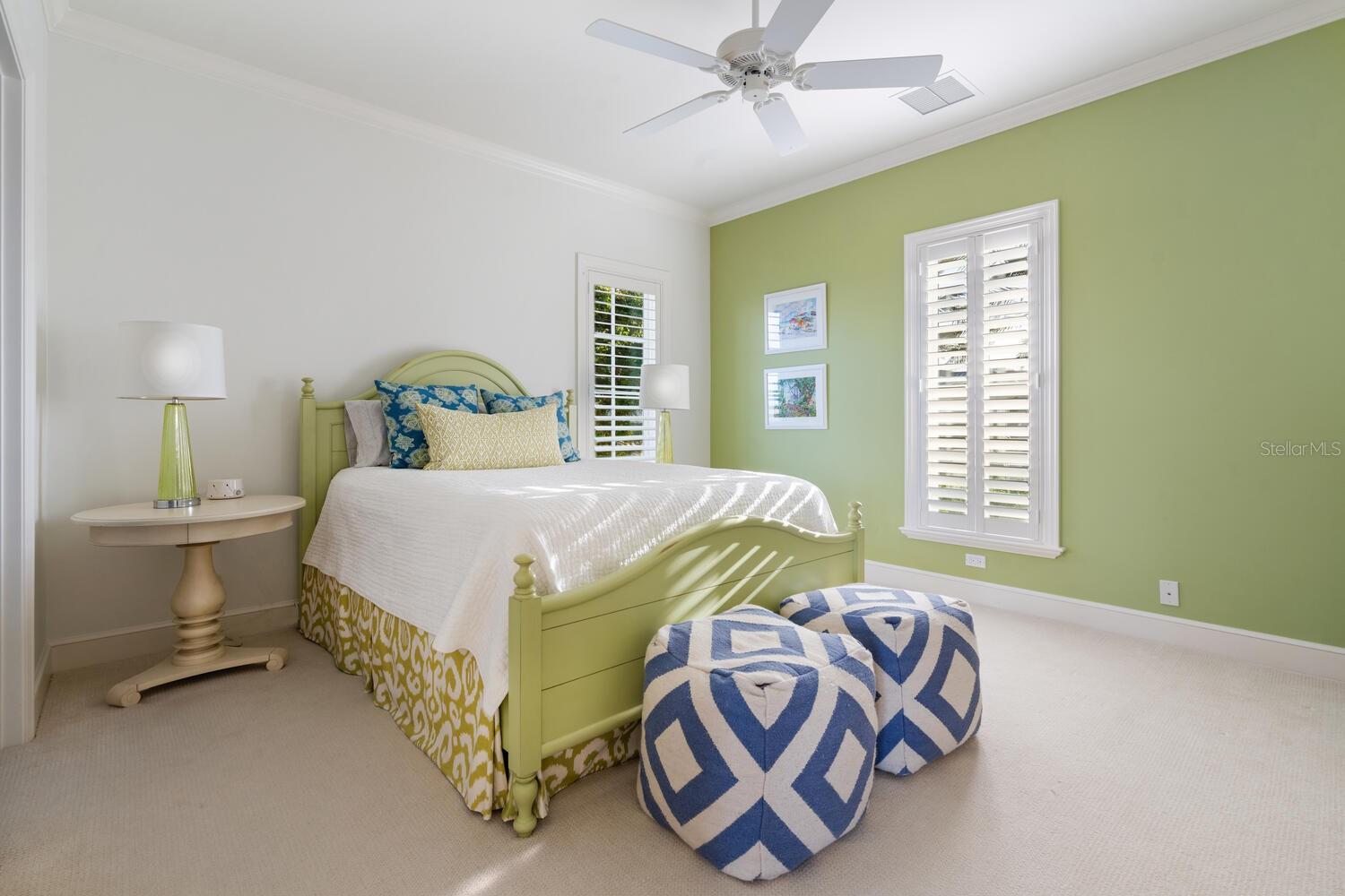BAY ISLES - Residential