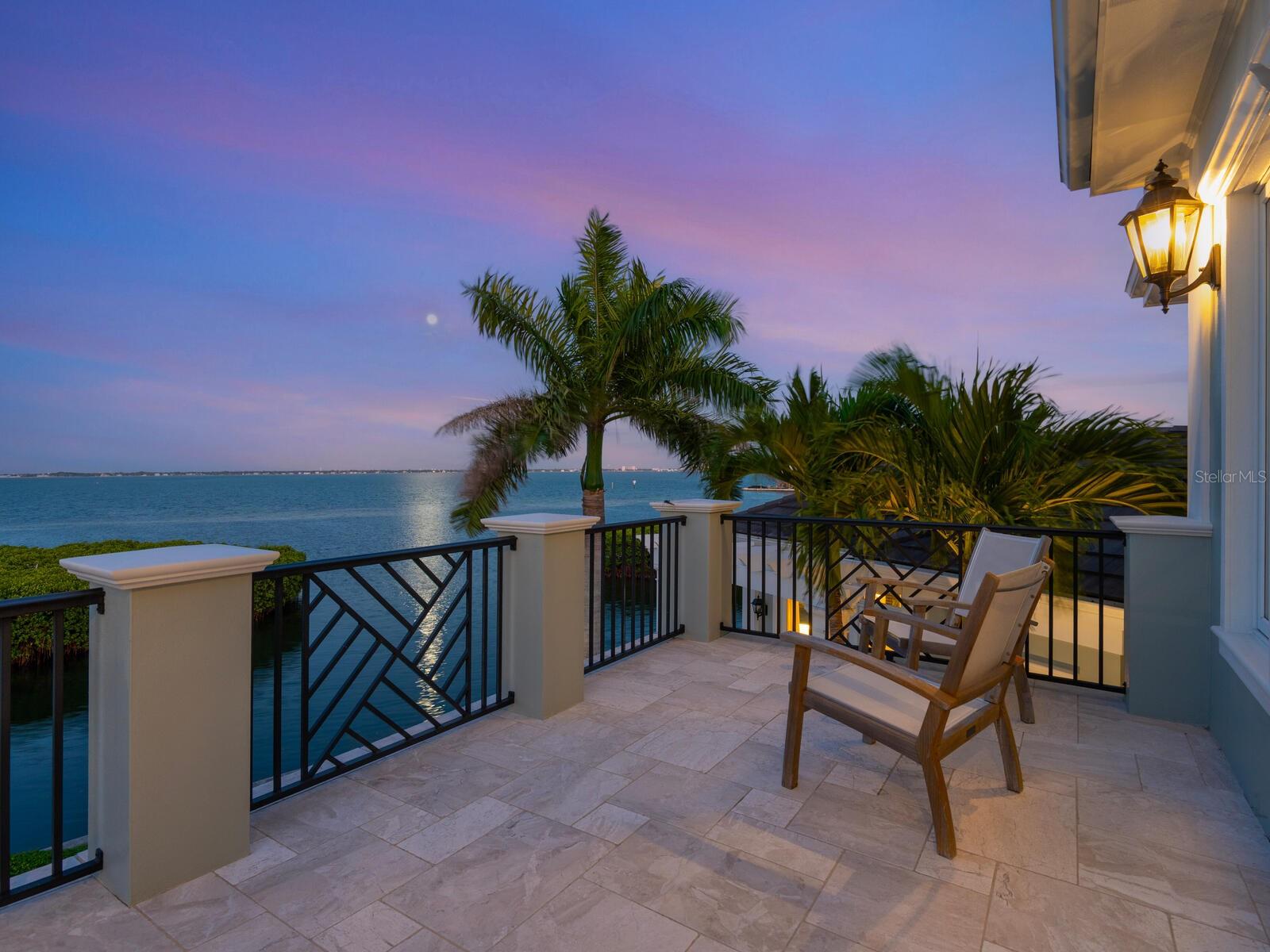 BAY ISLES - Residential