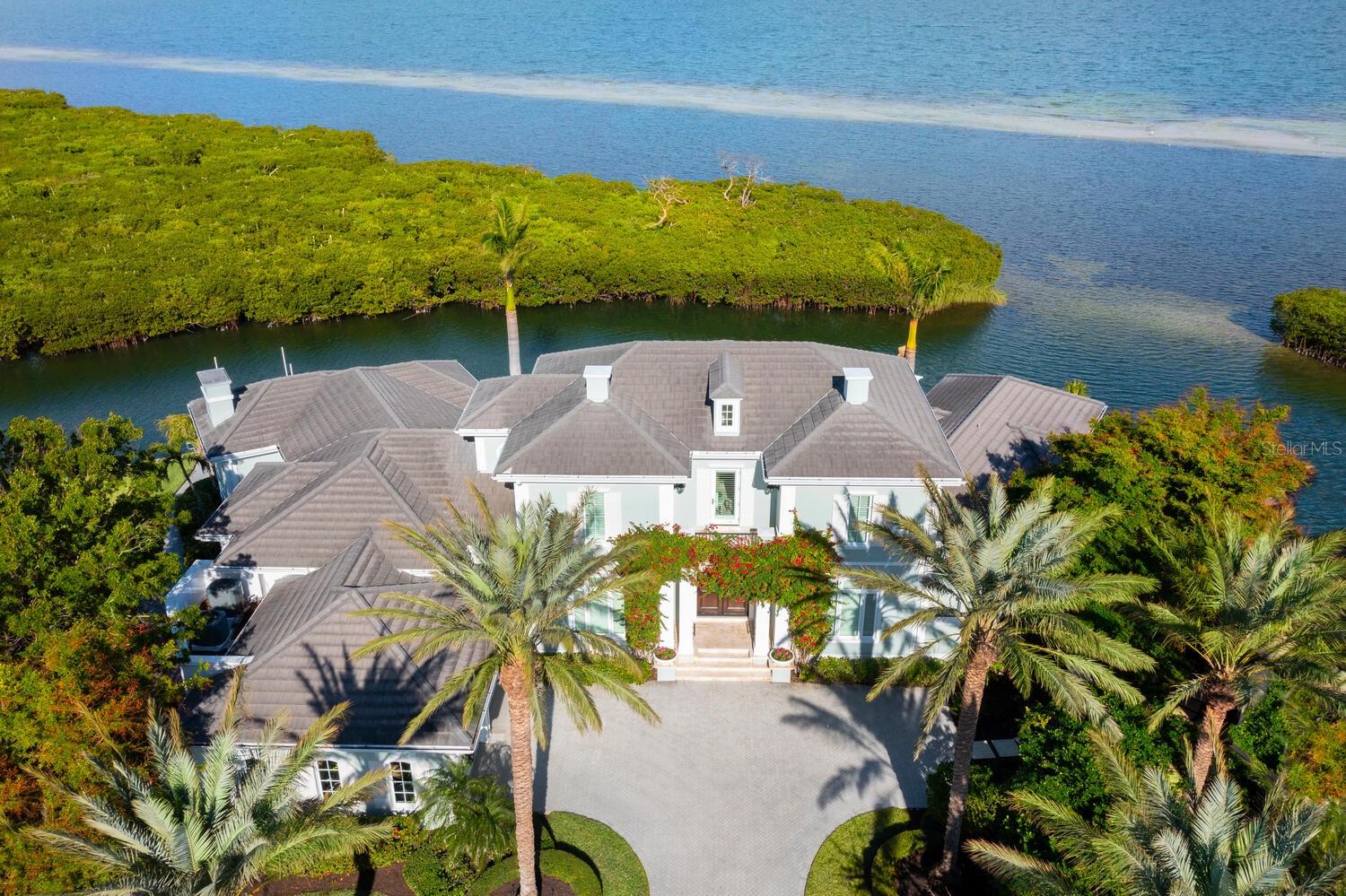 BAY ISLES - Residential
