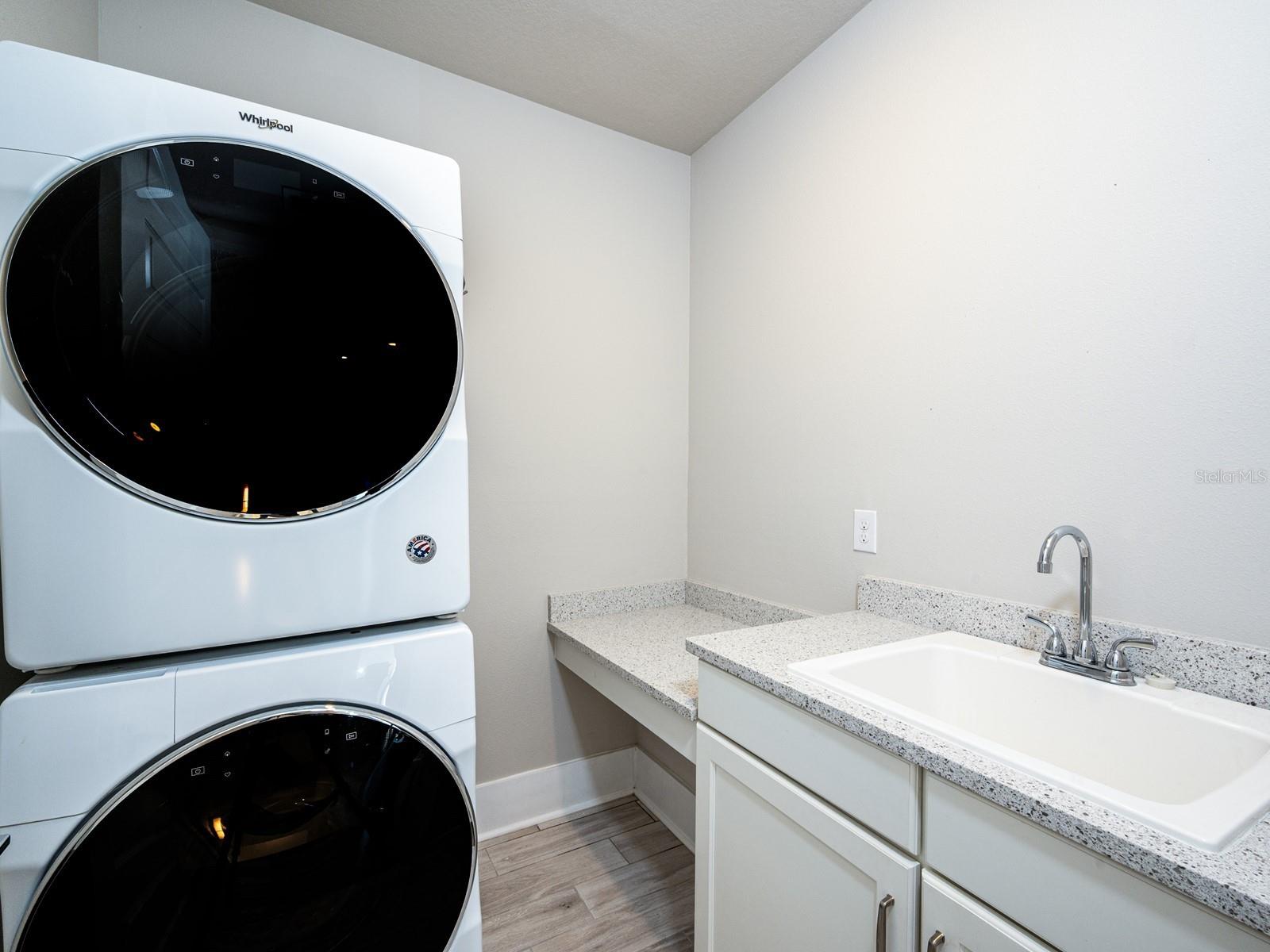 ENCLAVE/LAUREL PARK REP - Residential