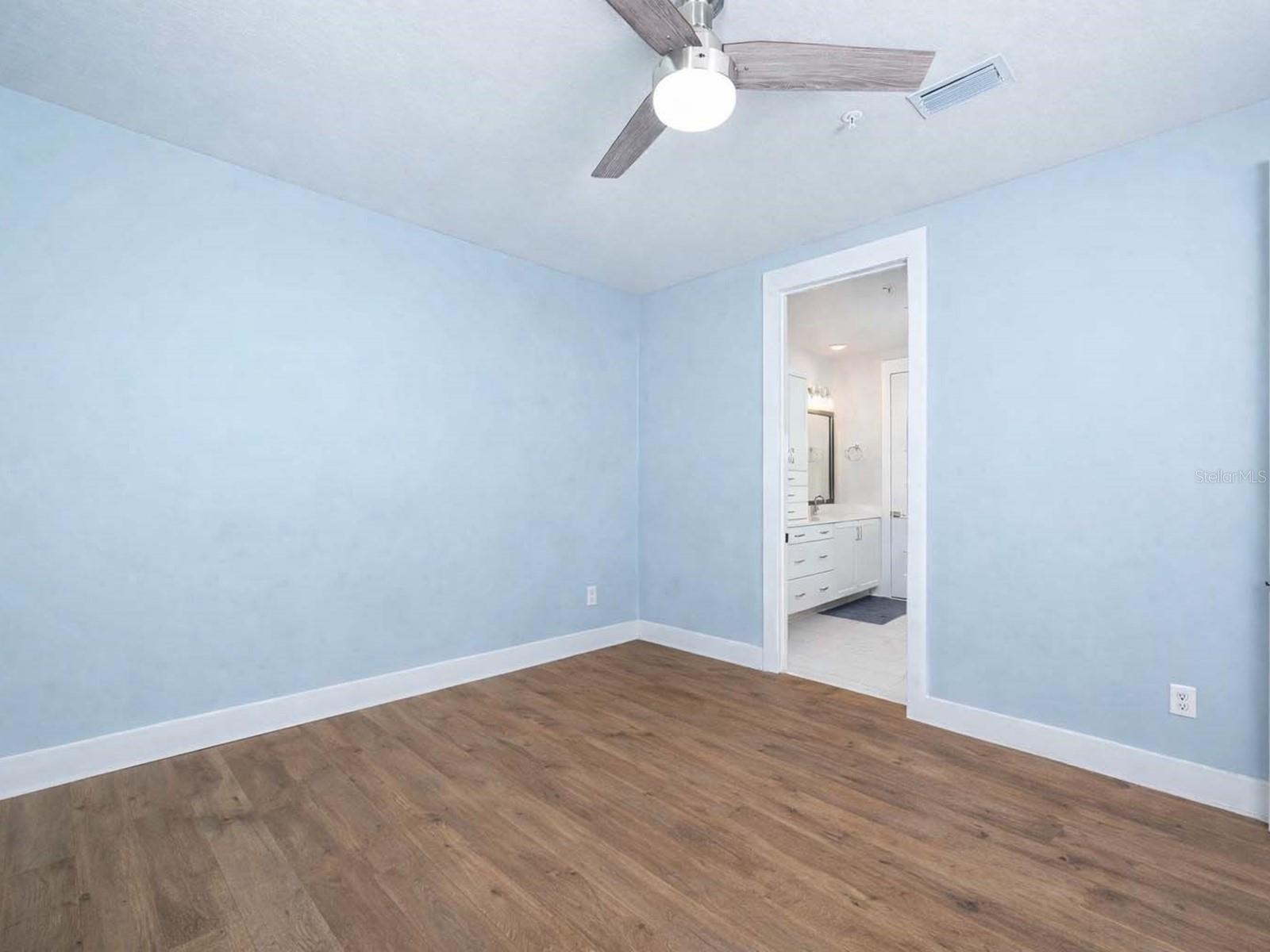 ENCLAVE/LAUREL PARK REP - Residential