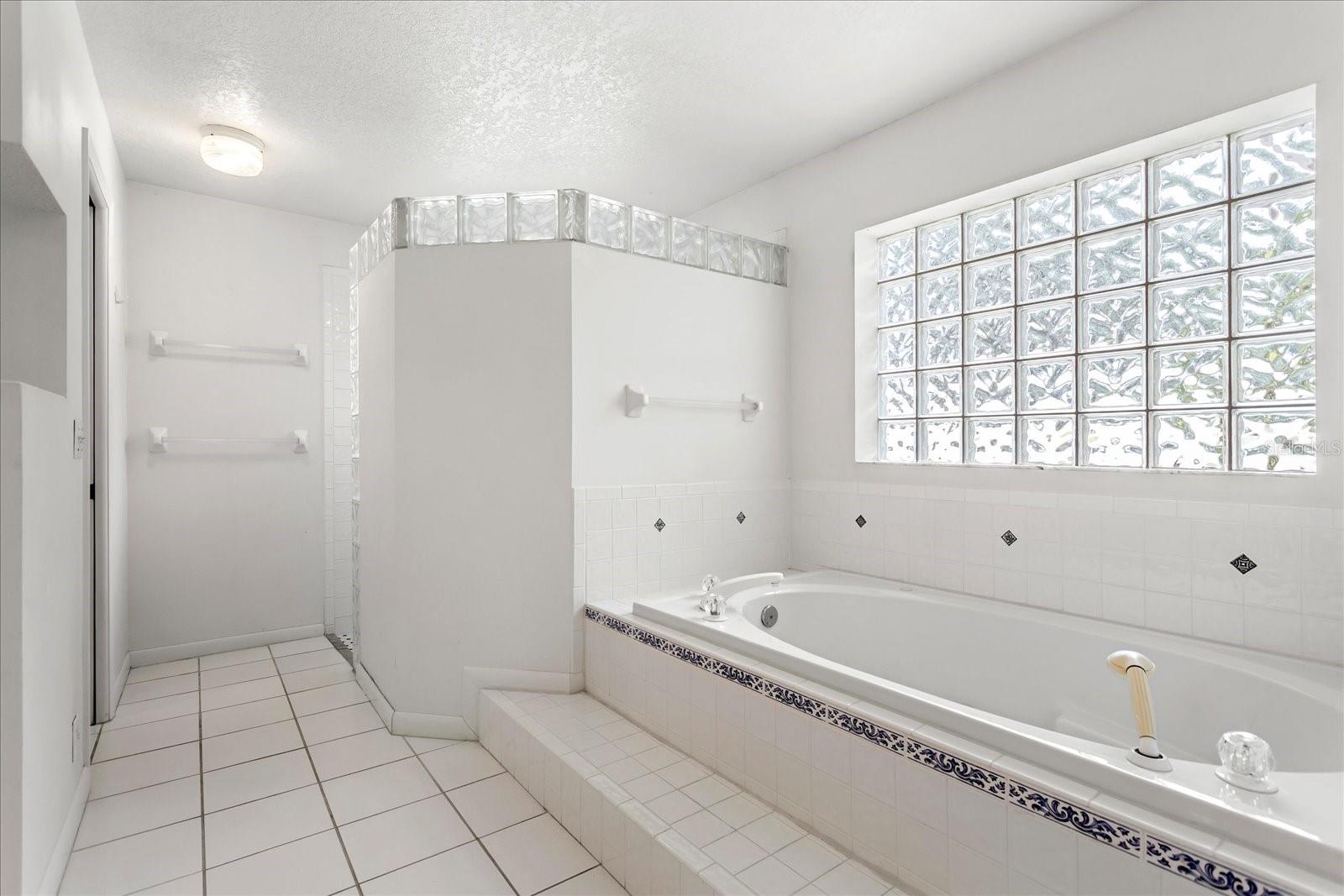 WOODLANDS THE - Residential