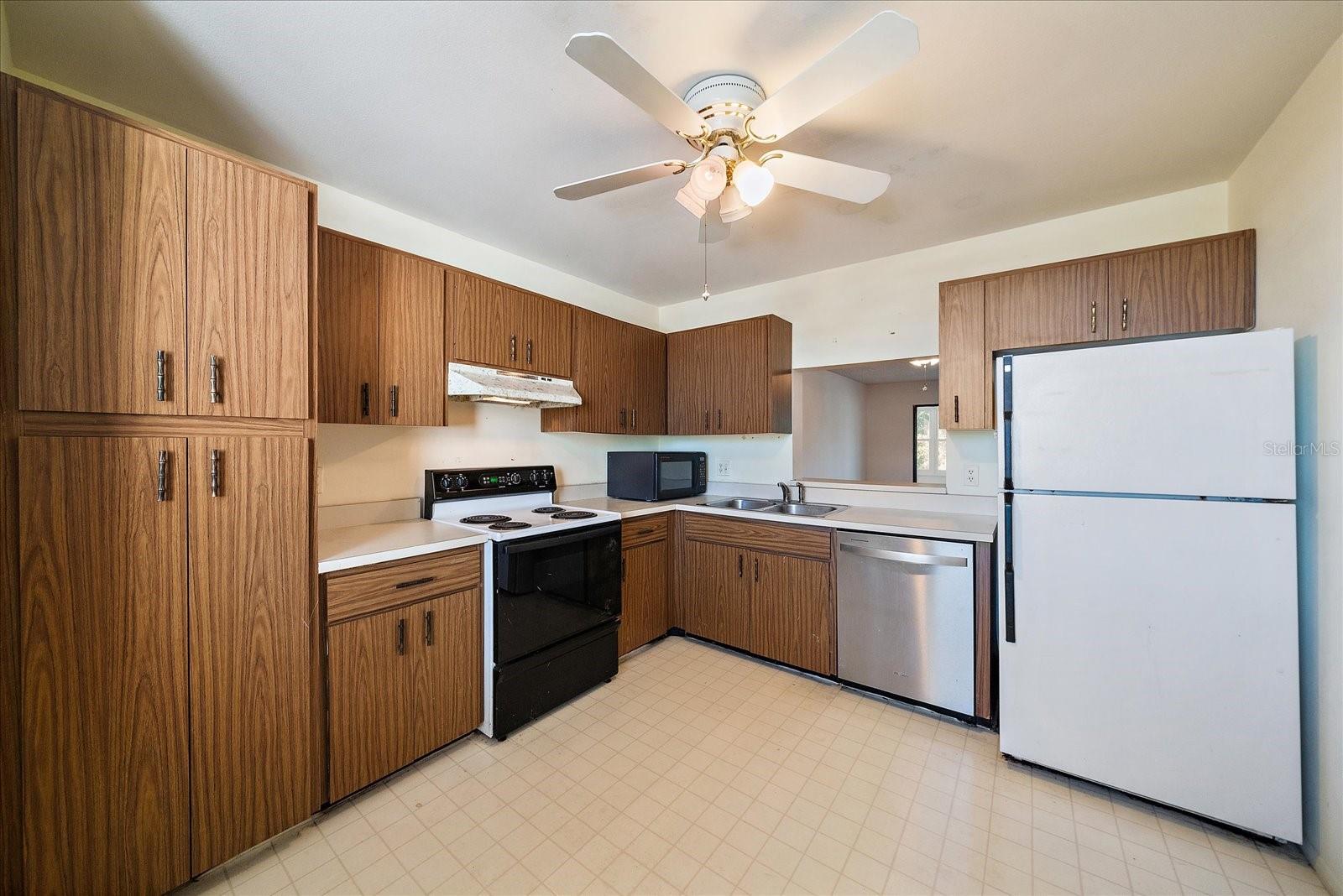 WILDEWOOD SPGS II-A - Residential