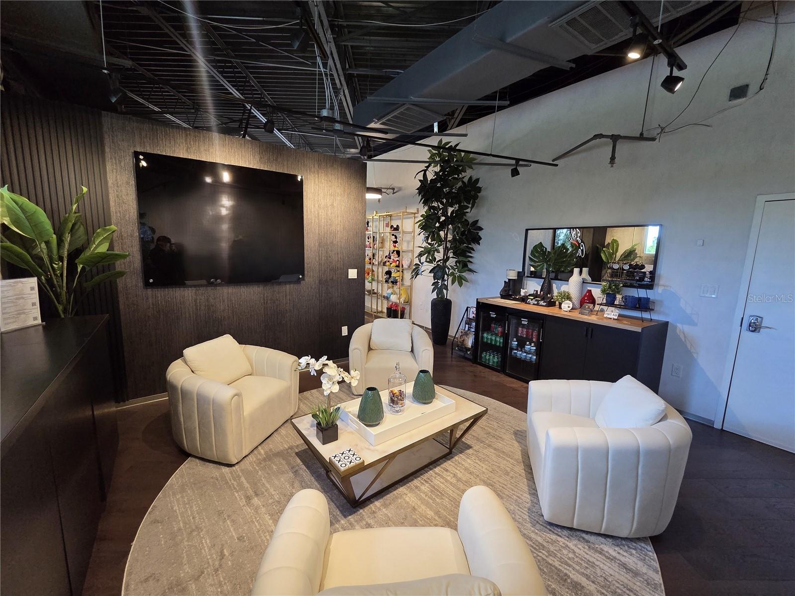 THE OFFICES/SOUTH STAR - Commercial Sale