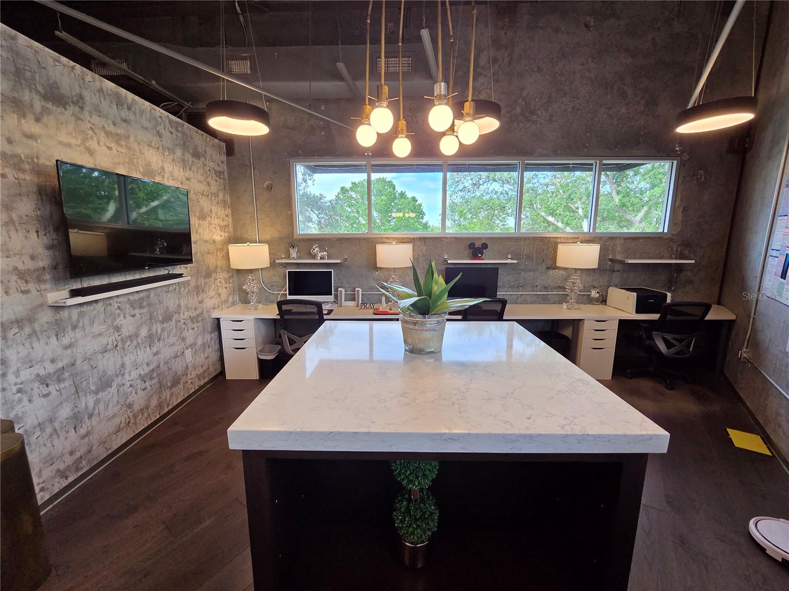 THE OFFICES/SOUTH STAR - Commercial Sale