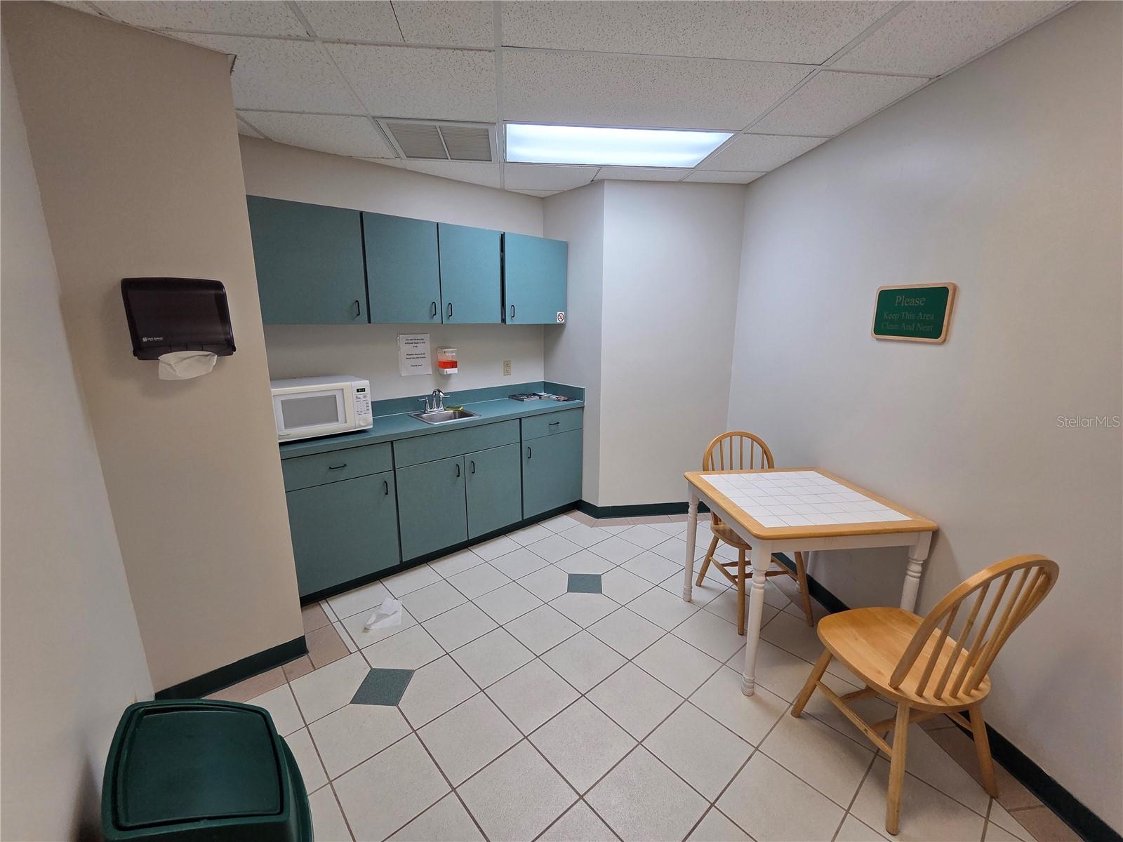 THE OFFICES/SOUTH STAR - Commercial Sale