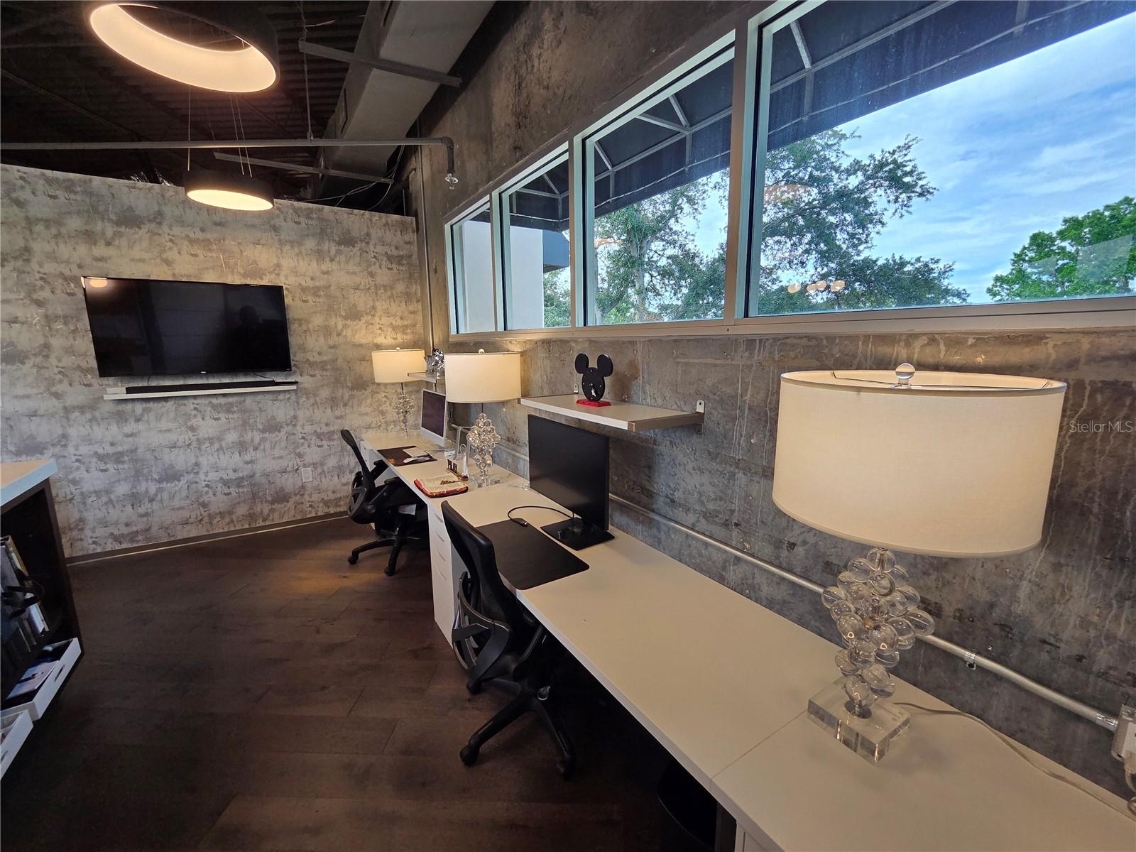 THE OFFICES/SOUTH STAR - Commercial Sale