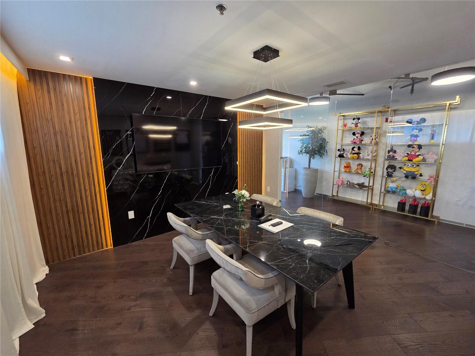 THE OFFICES/SOUTH STAR - Commercial Sale