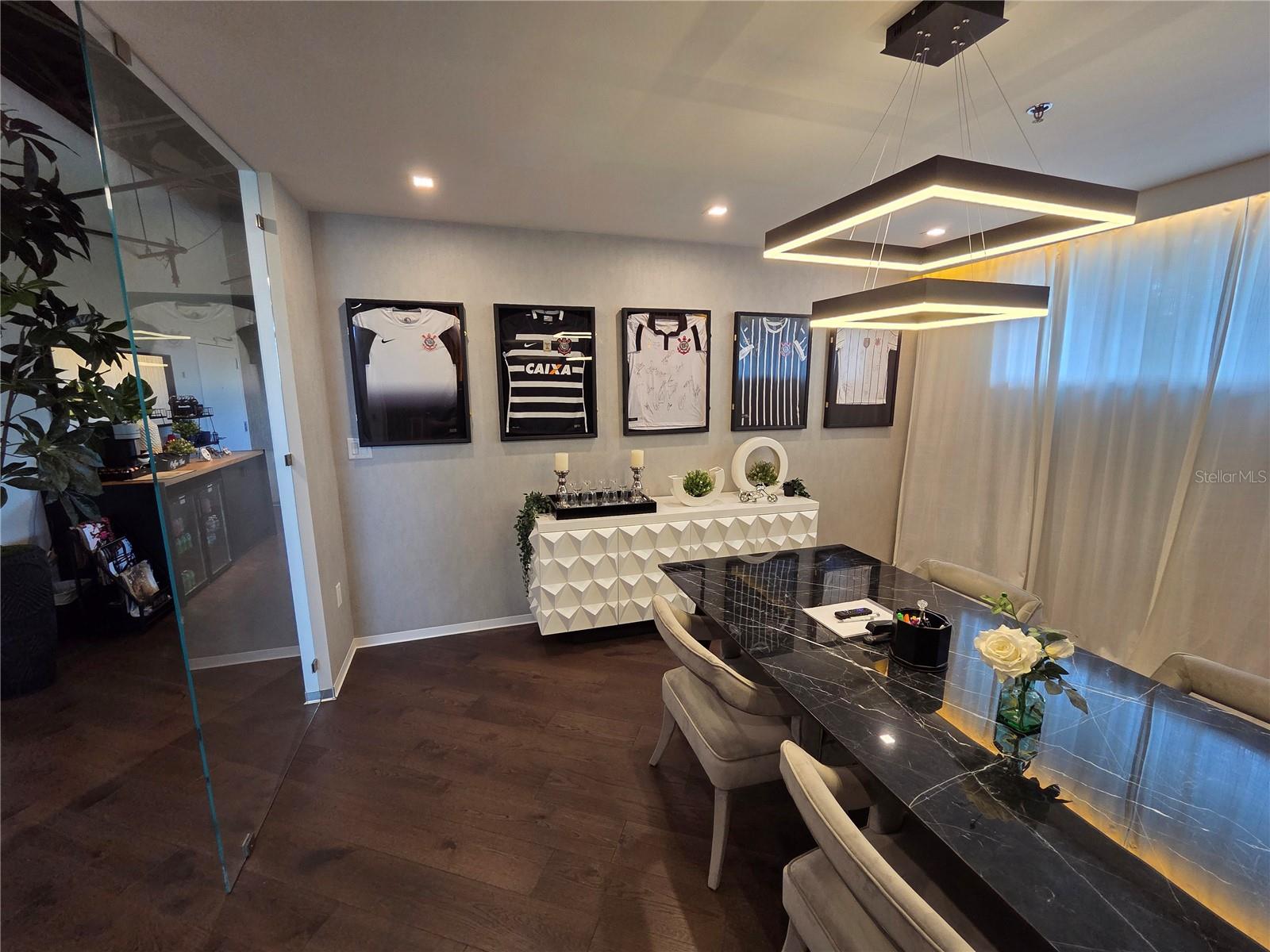 THE OFFICES/SOUTH STAR - Commercial Sale