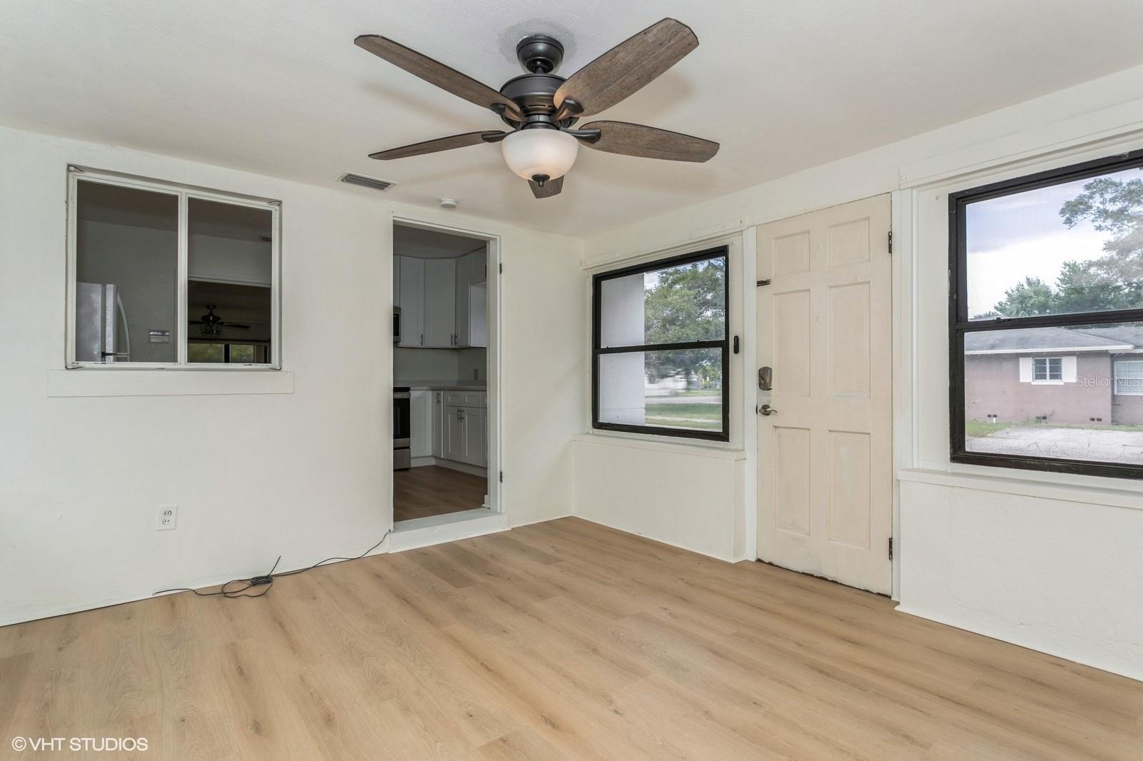 LAKE VIEW & DISSTON BUS SEC - Residential