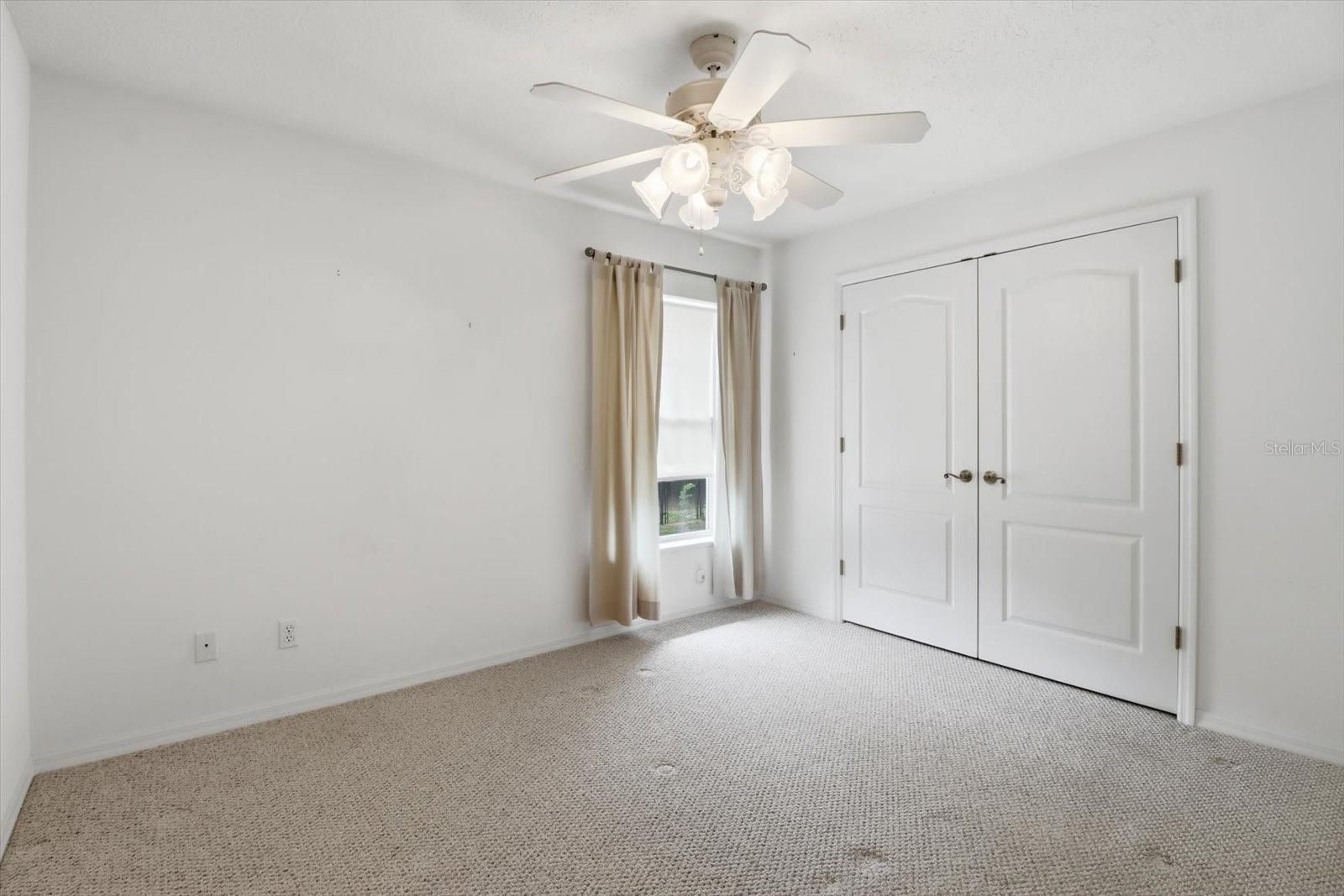 CRYSTAL GLEN - Residential